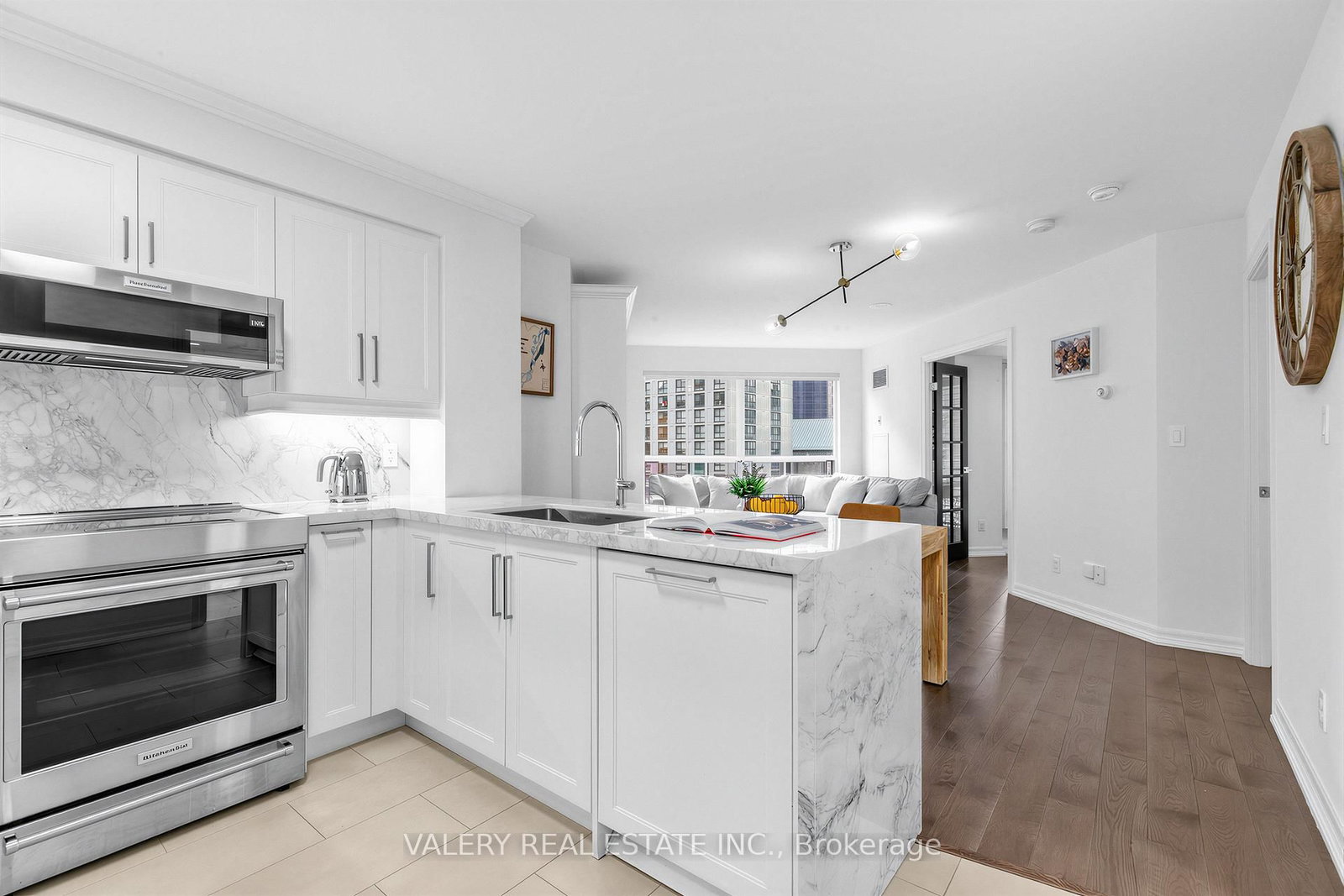 300 Bloor Street E, Unit 1009 - Photo 4