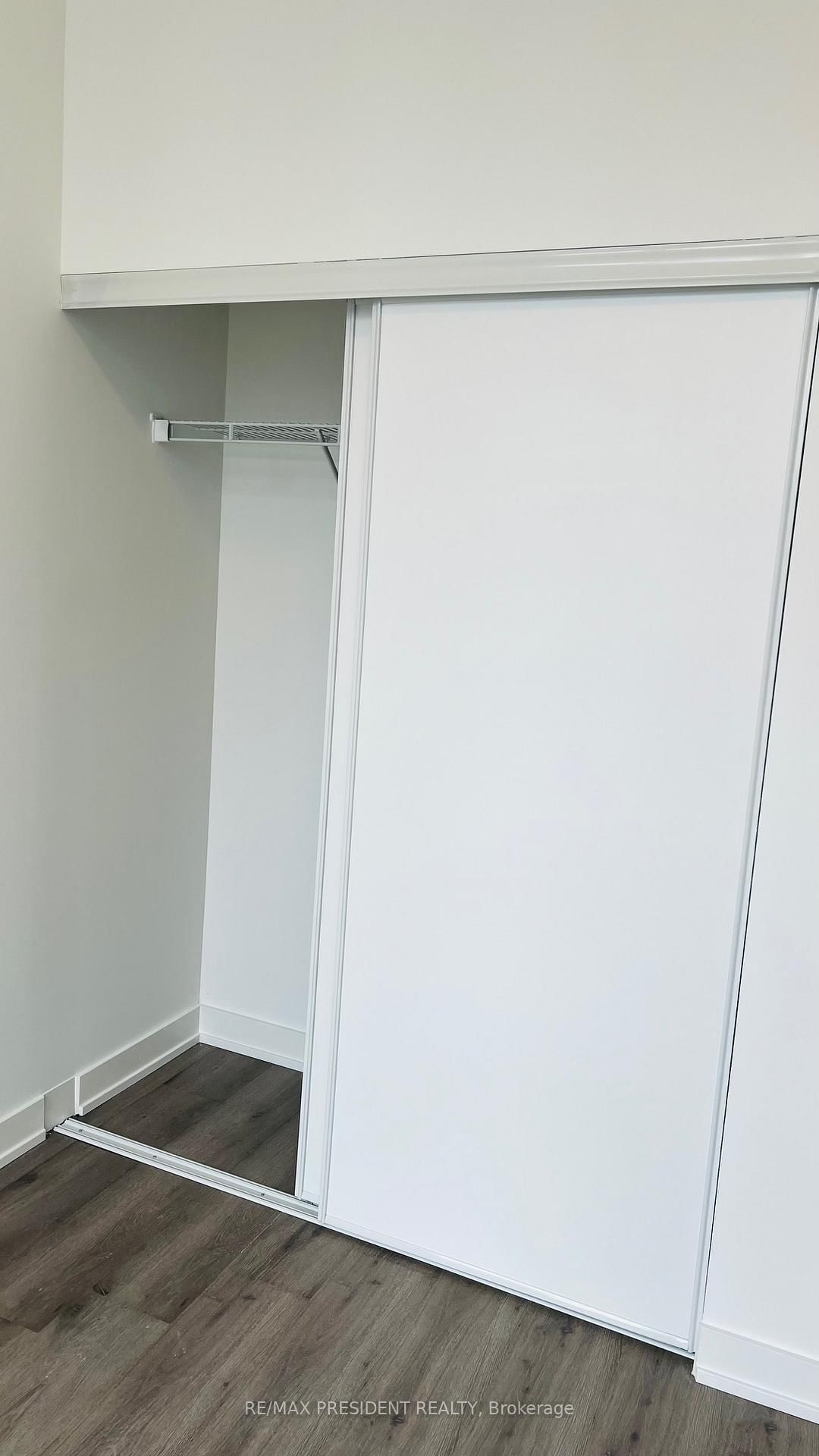 252 Church Street E, Unit 907 - Photo 14