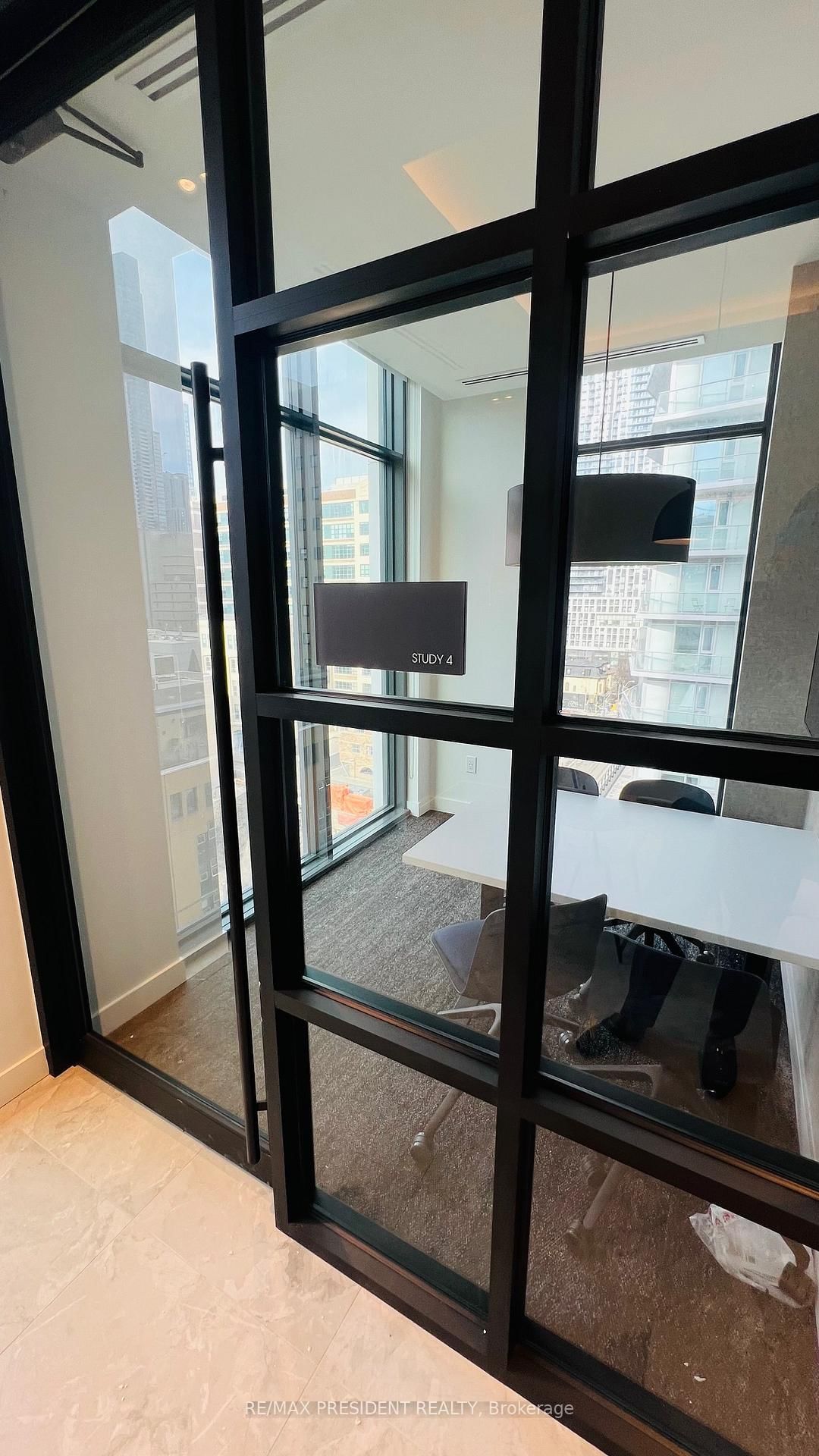 252 Church Street E, Unit 907 - Photo 25