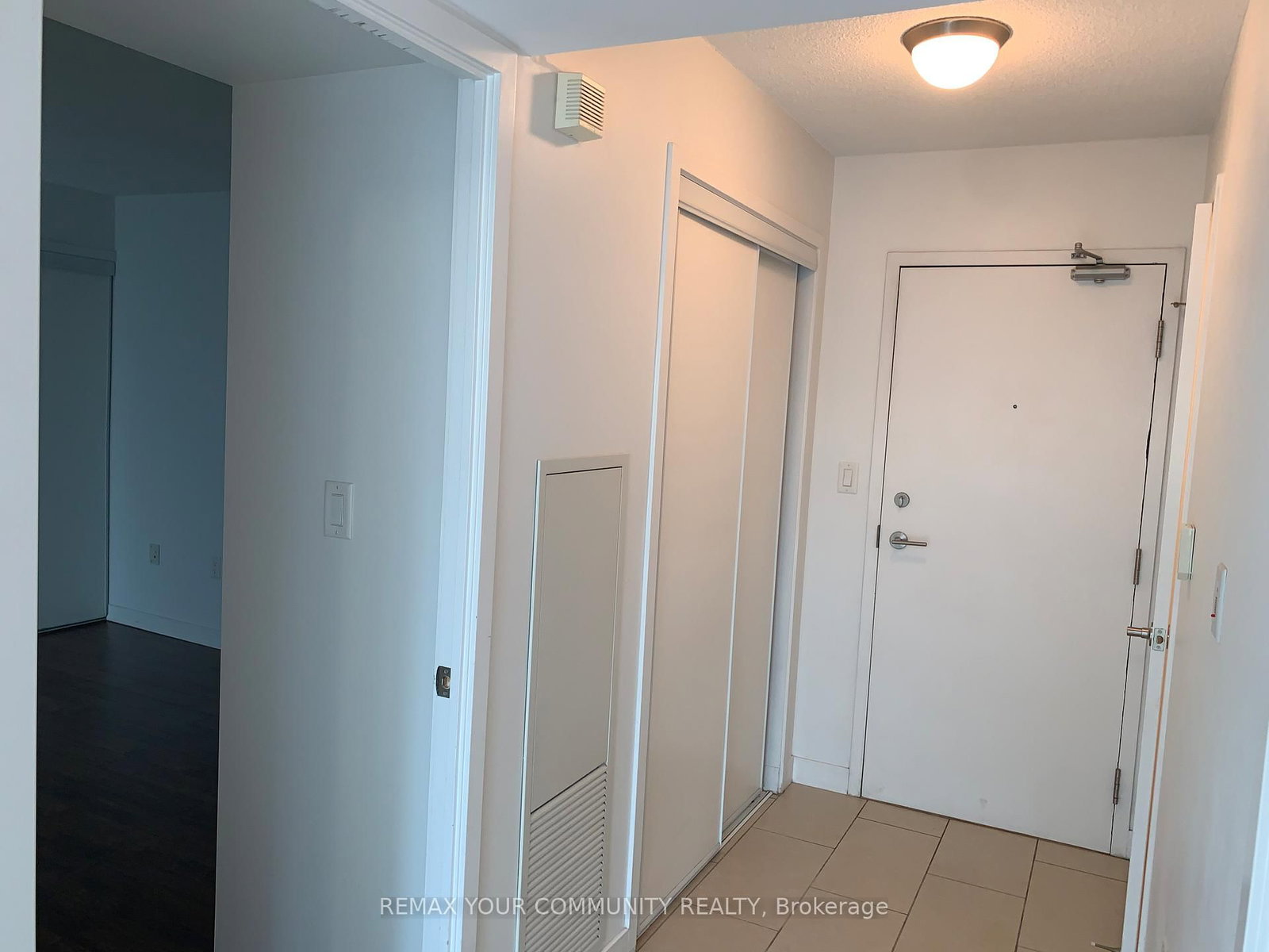 15 Brunel Court, Unit 518 - Photo 16
