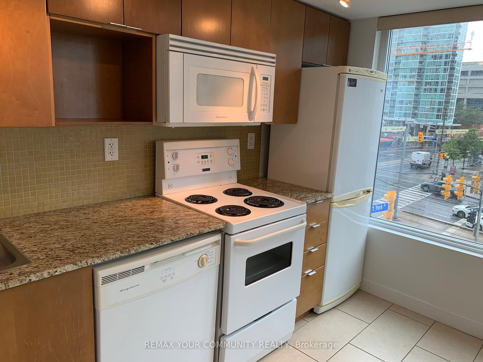 15 Brunel Court, Unit 518 - Photo 21