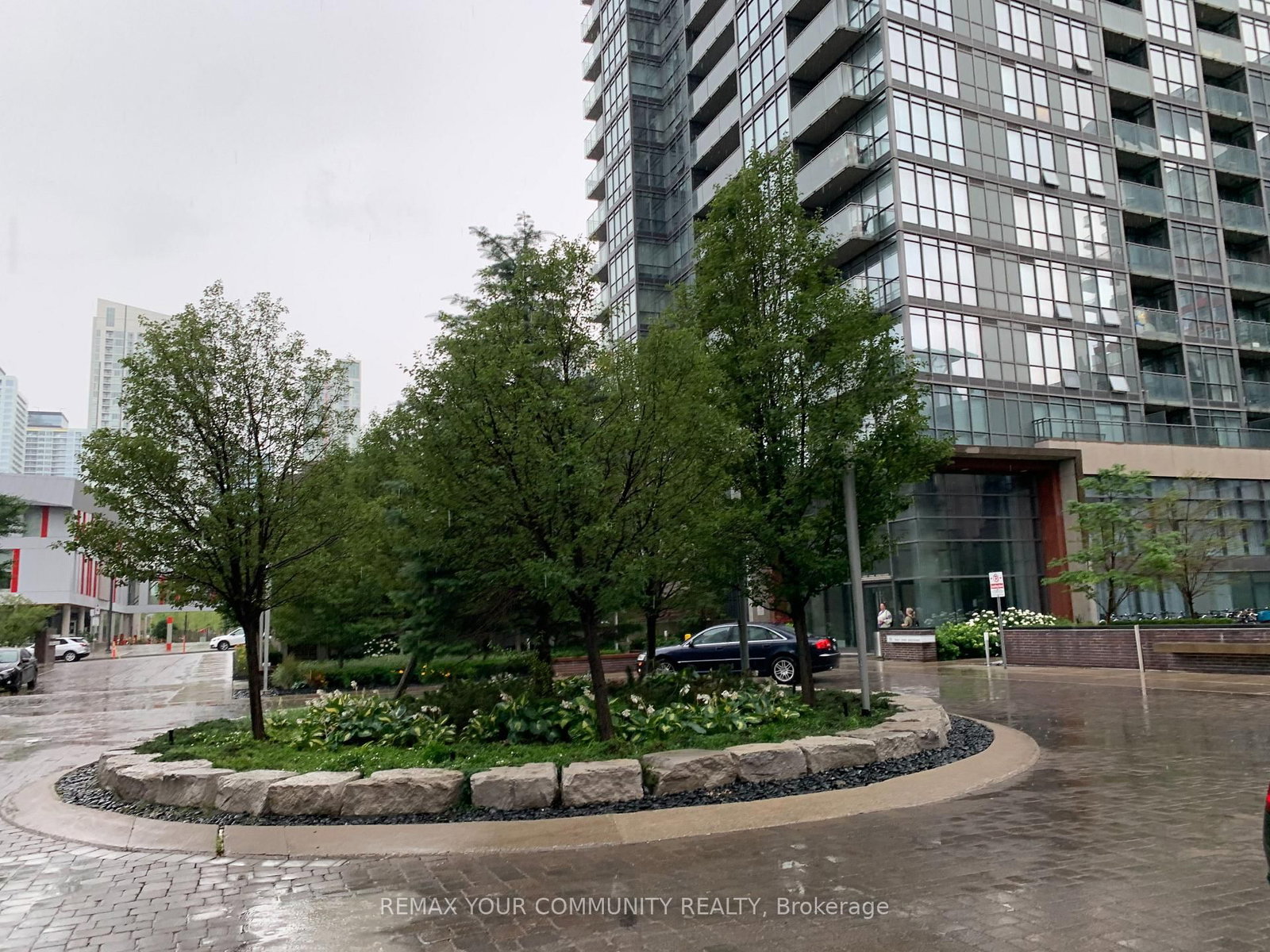 15 Brunel Court, Unit 518 - Photo 33