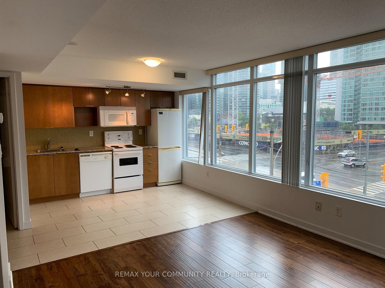 15 Brunel Court, Unit 518 - Photo 5