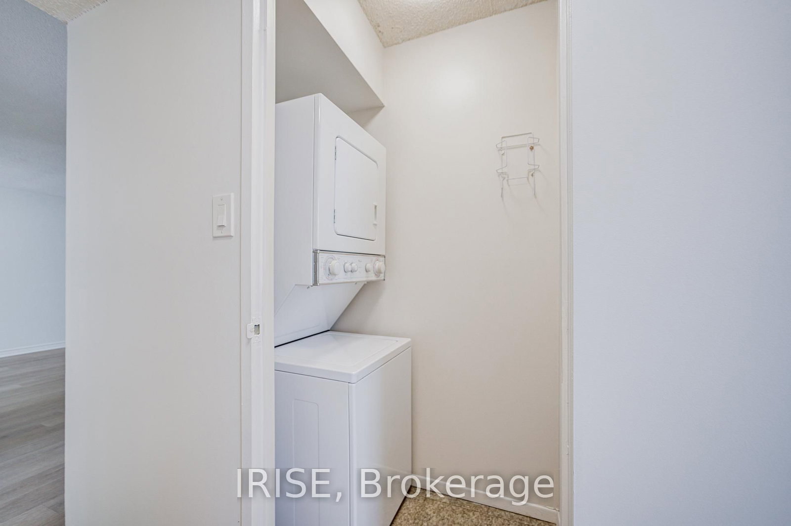 633 Bay Street, Unit 1516 - Photo 17