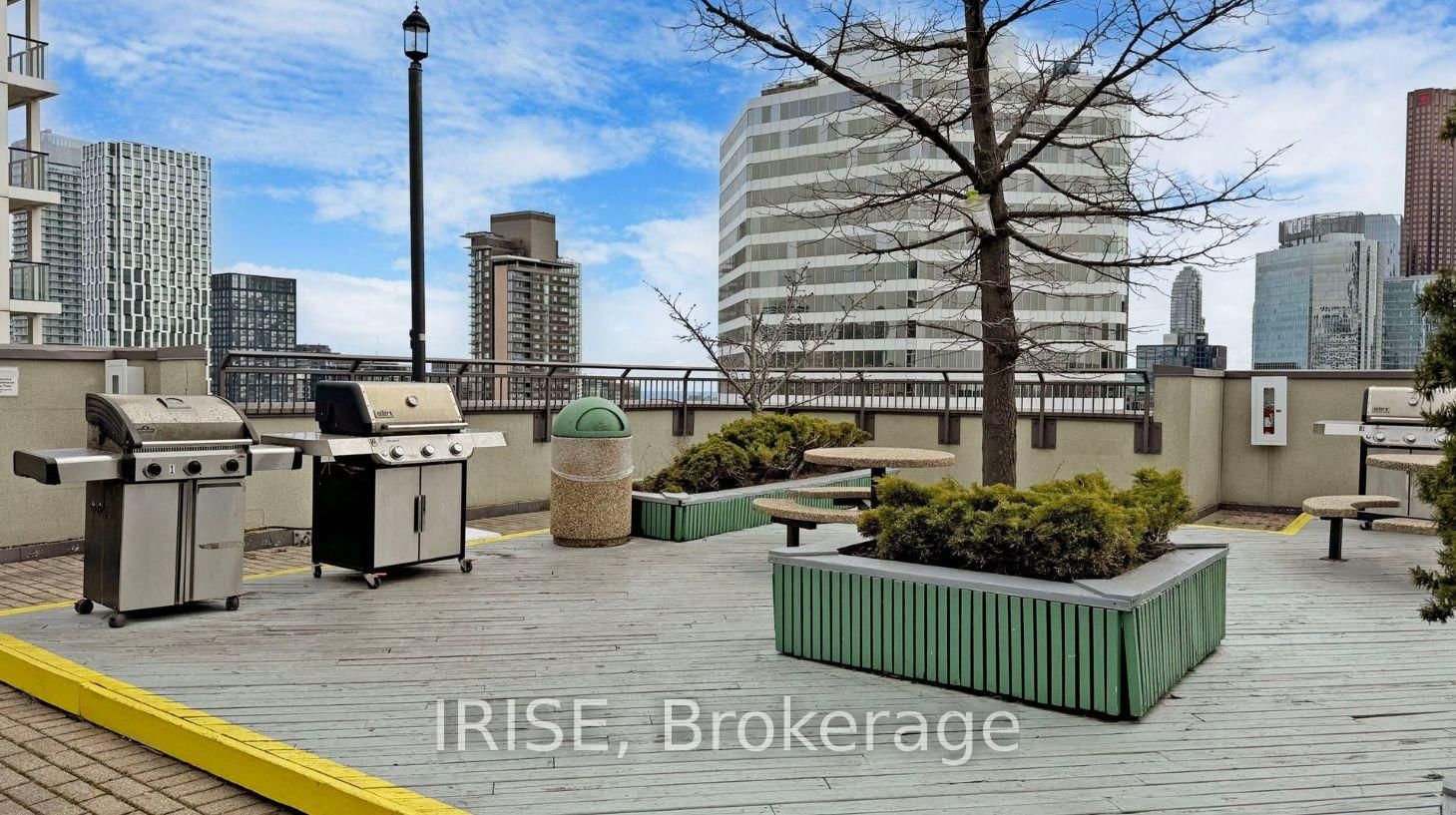 633 Bay Street, Unit 1516 - Photo 33