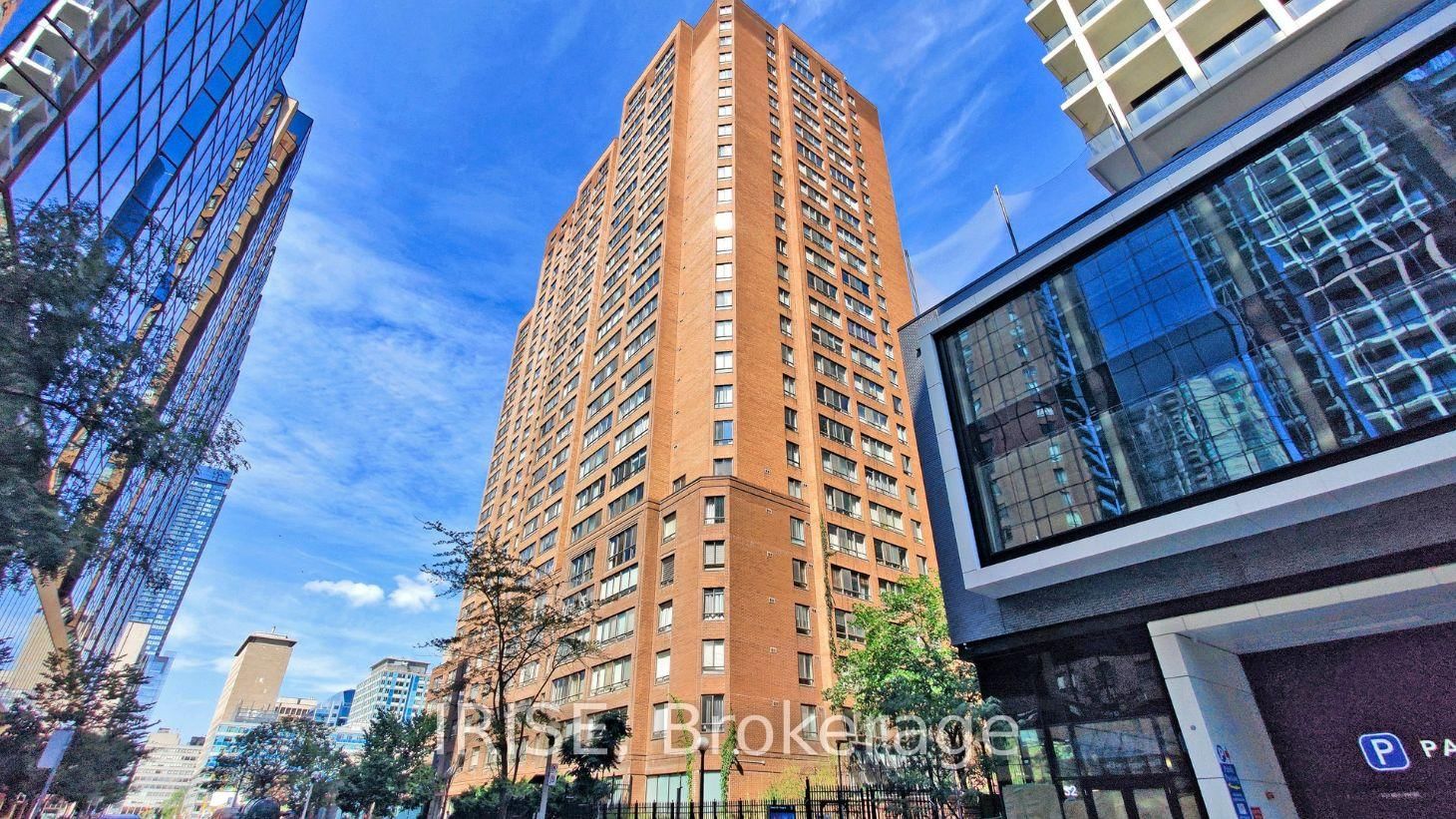 633 Bay Street, Unit 1516 - Photo 36