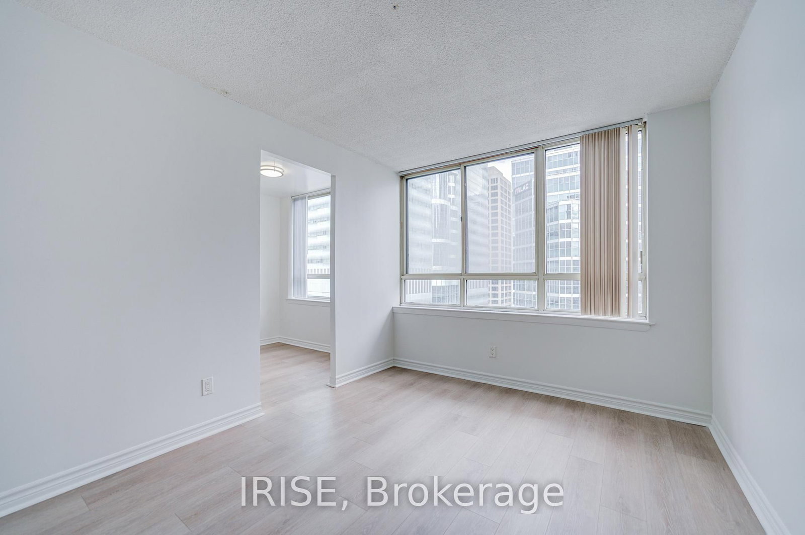 633 Bay Street, Unit 1516 - Photo 9