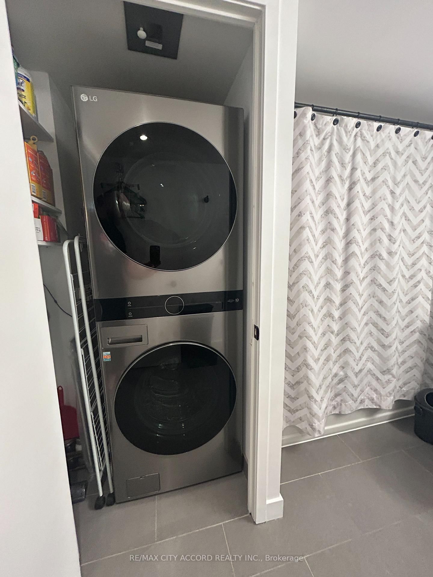 15 Fort York Blvd Boulevard, Unit 1505 - Photo 11