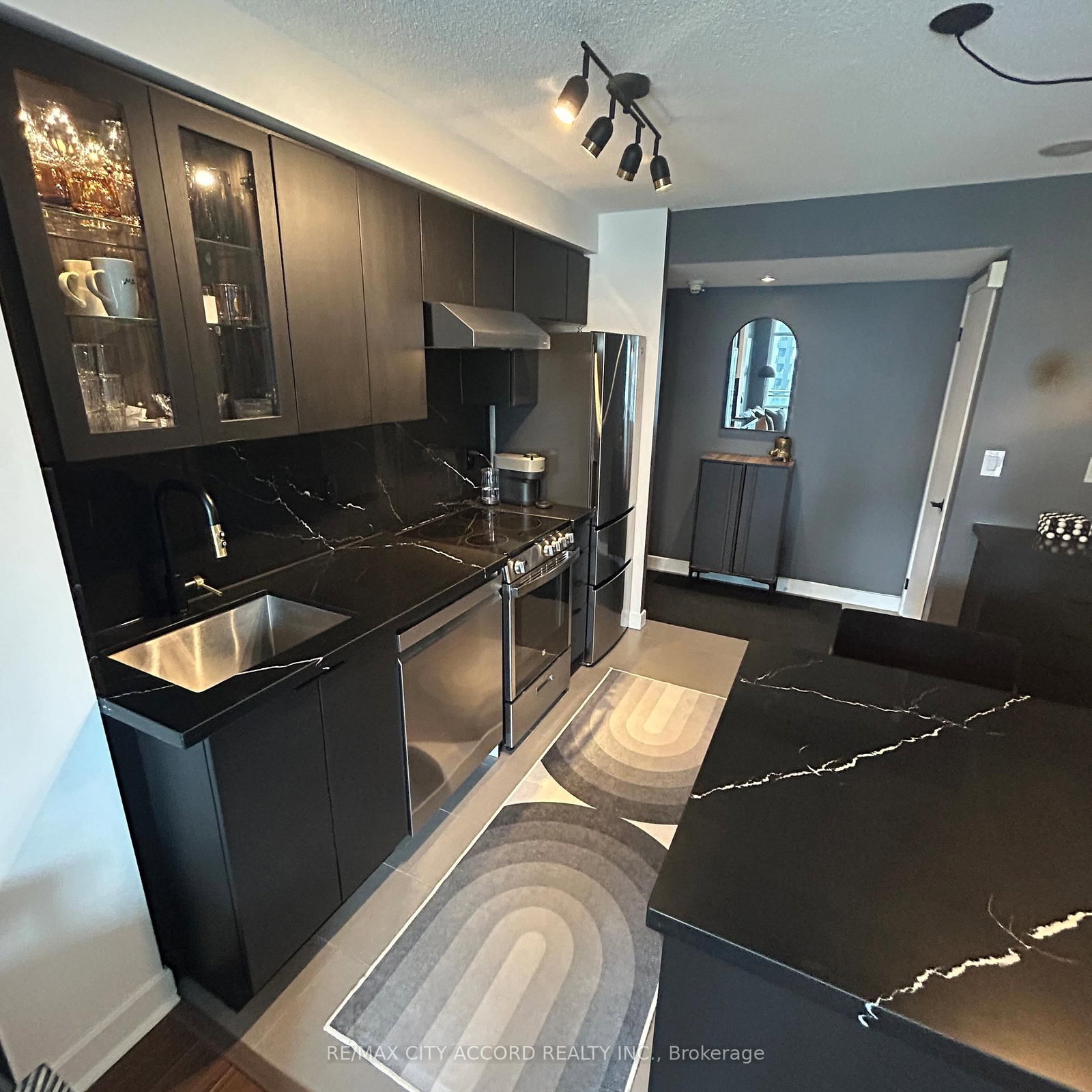 15 Fort York Blvd Boulevard, Unit 1505 - Photo 18