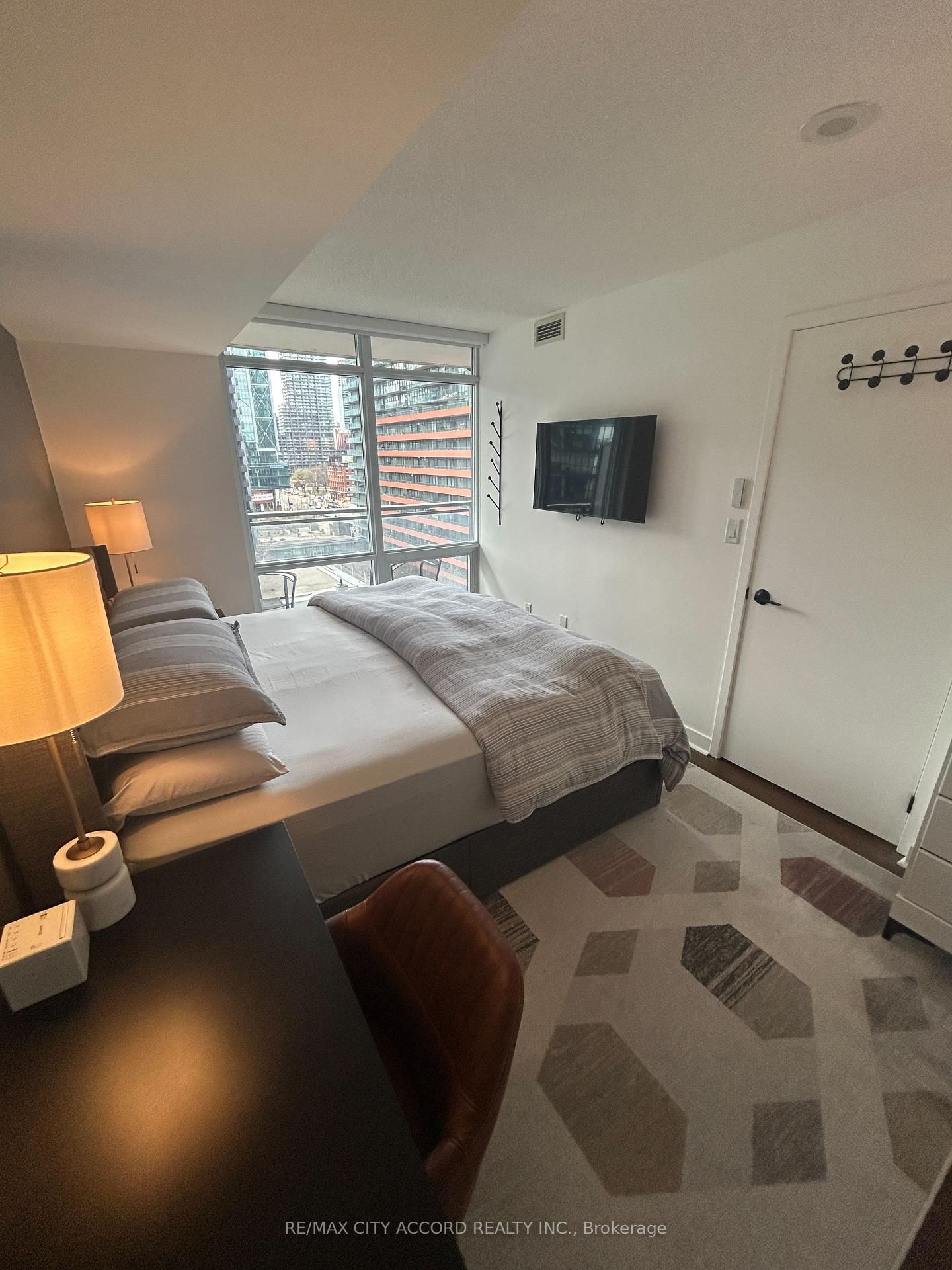 15 Fort York Blvd Boulevard, Unit 1505 - Photo 8