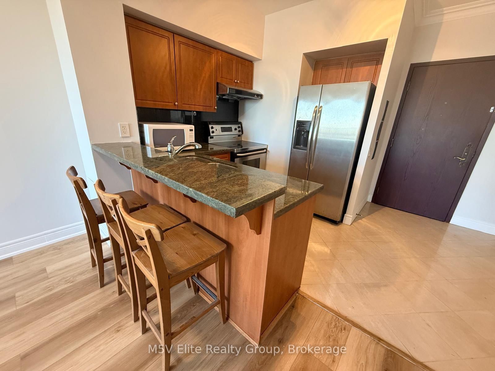 1 Clairtrell Road, Unit 908 - Photo 2