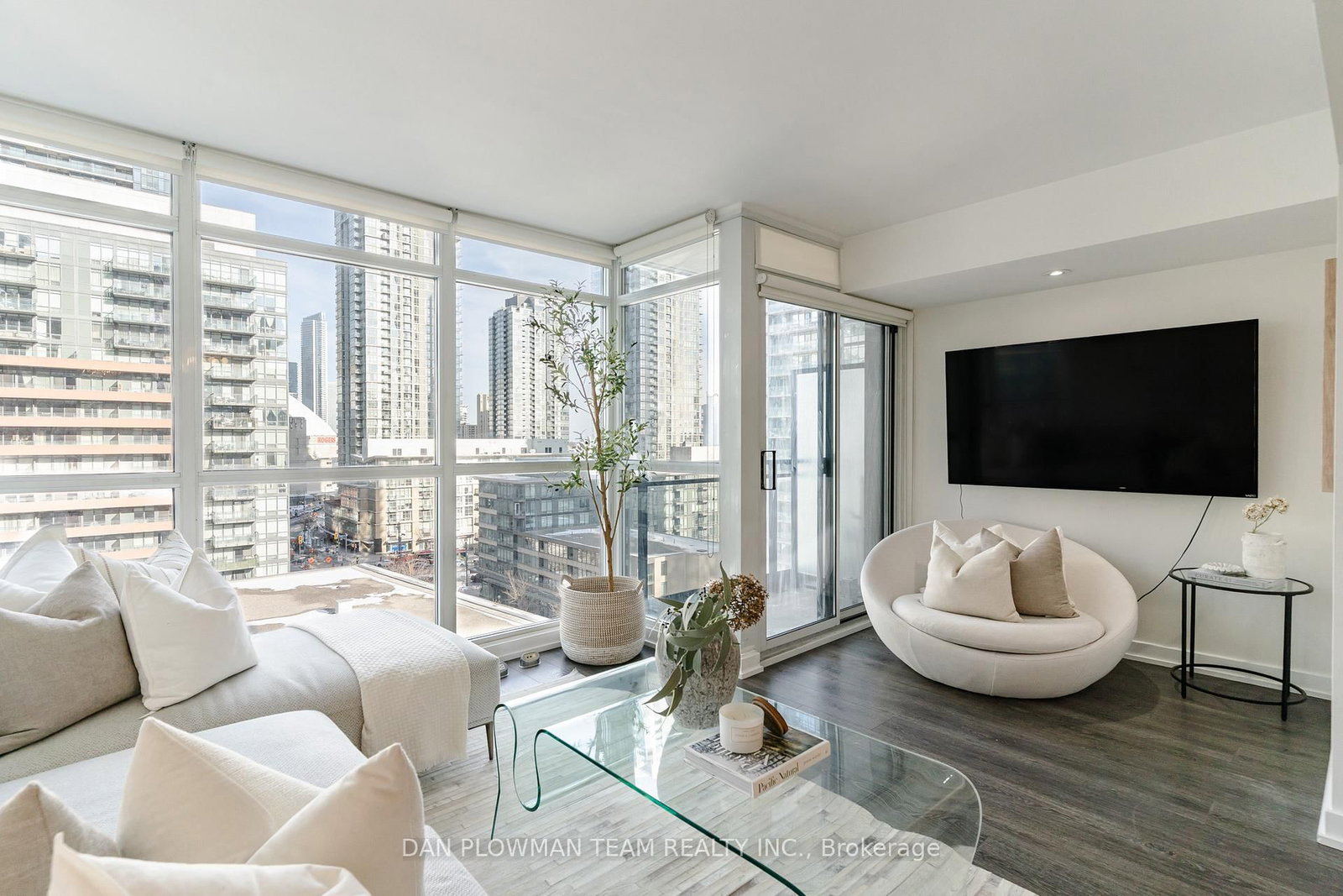Condo for sale at 1006-8 Telegram Mews, Toronto, Ontario, M5V 3Z5 - Waterfront Communities C1 - MLS: C13060456