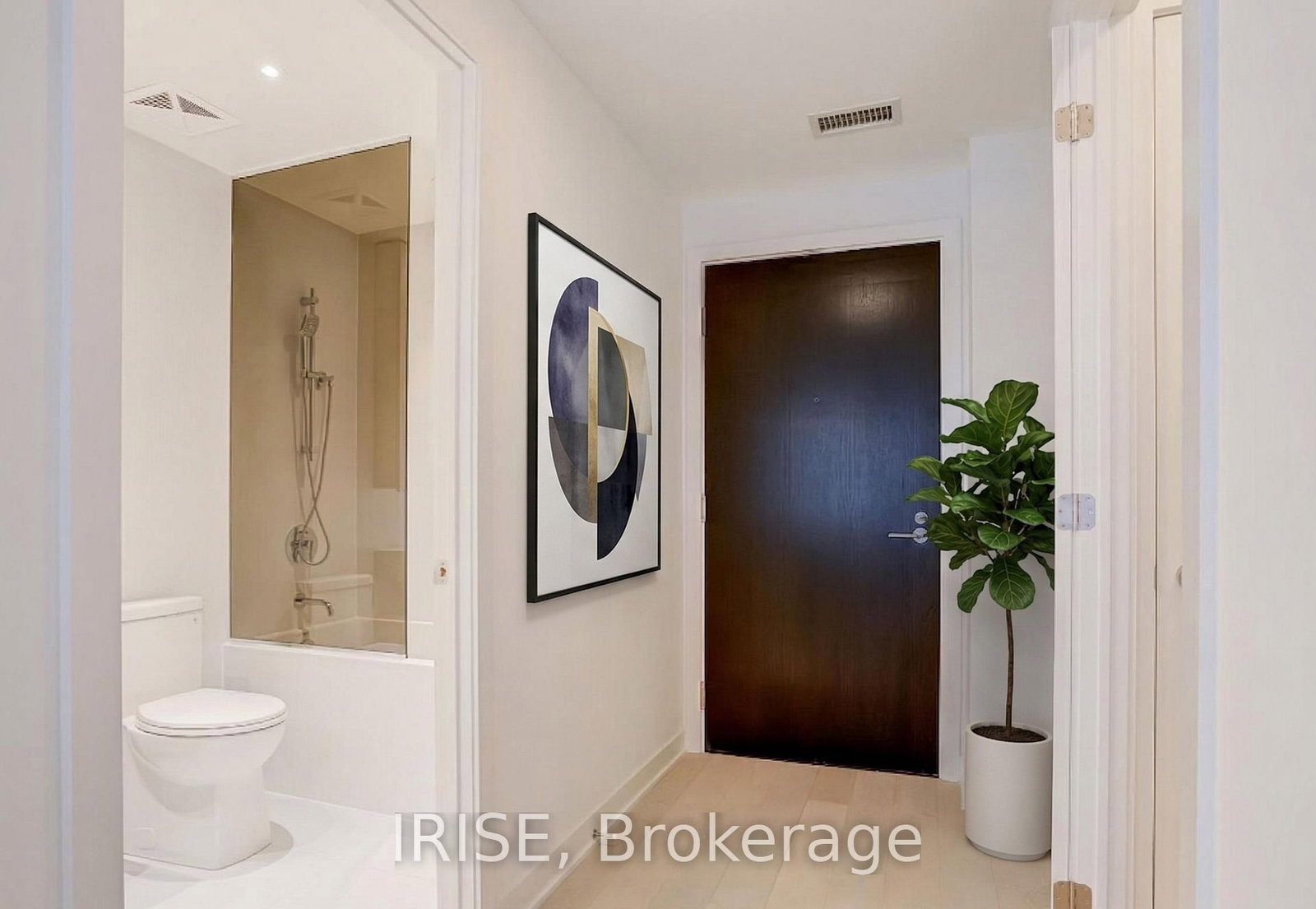 11 Yorkville Avenue, Unit 5001 - Photo 3