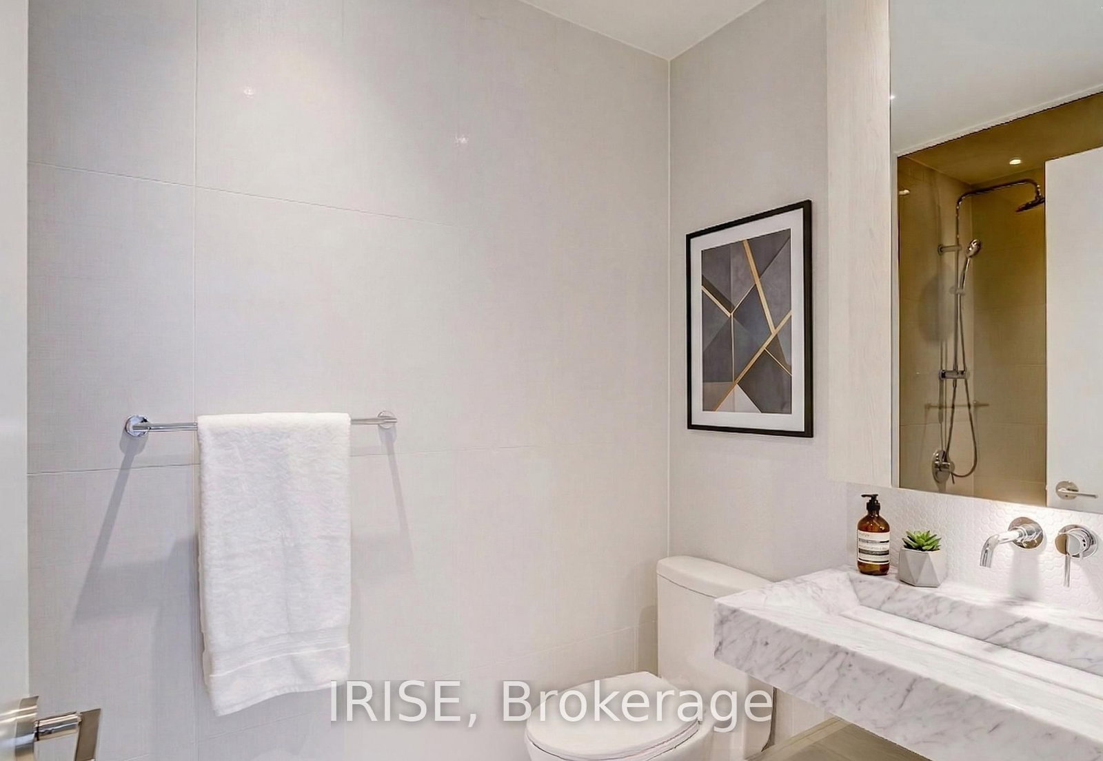 11 Yorkville Avenue, Unit 5001 - Photo 8