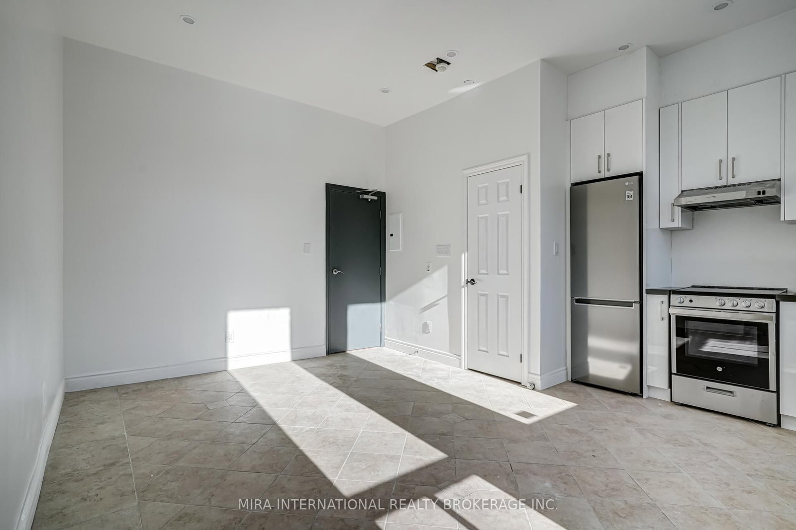 180 Sherbourne Street, Unit 103 - Photo 3