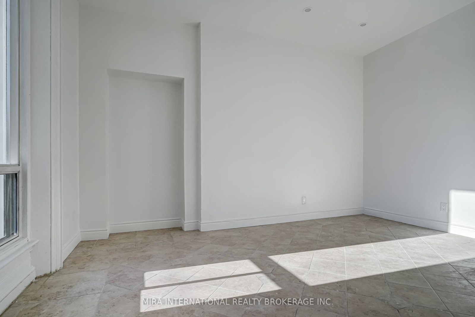 180 Sherbourne Street, Unit 103 - Photo 4