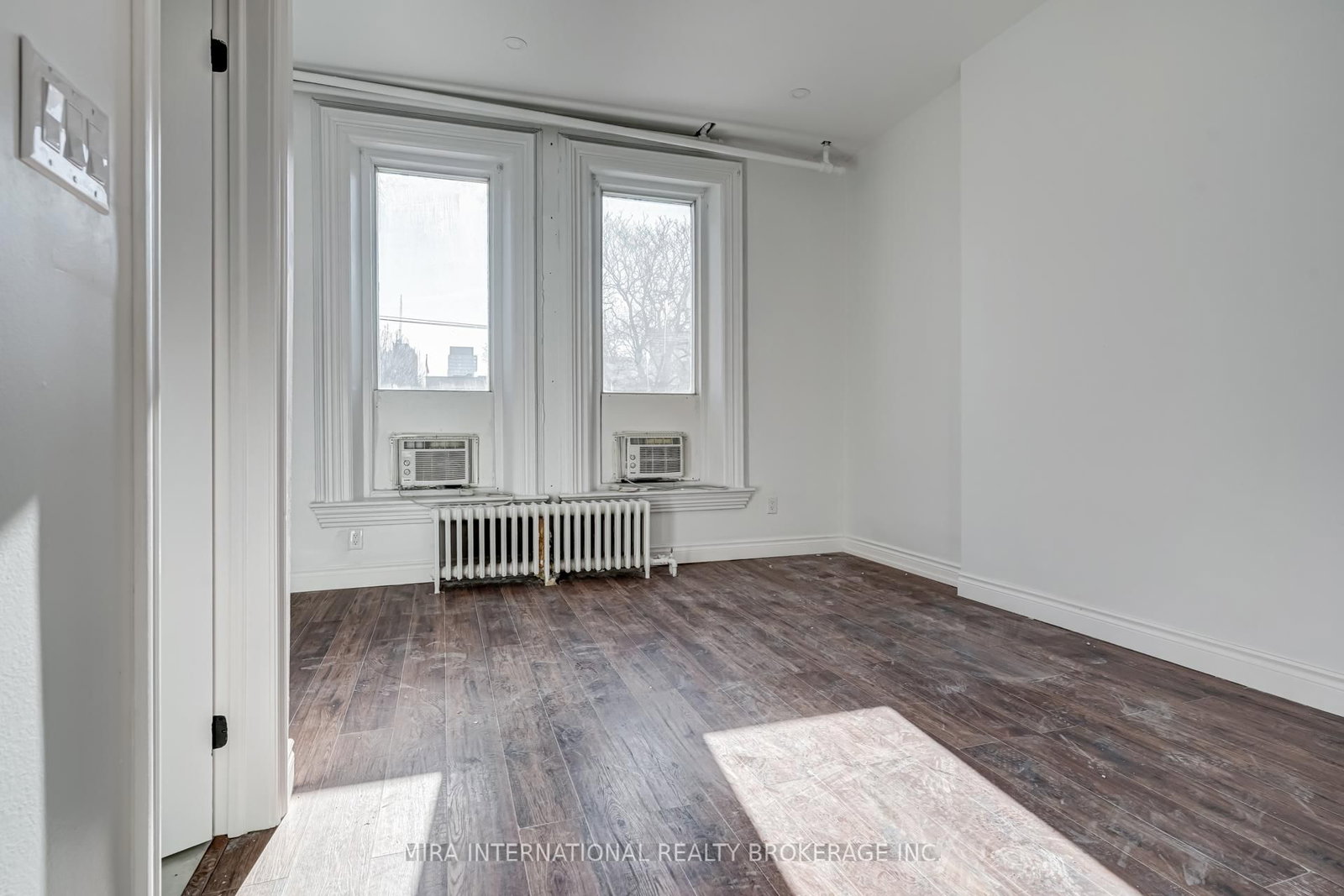 180 Sherbourne Street, Unit 203 - Photo 2