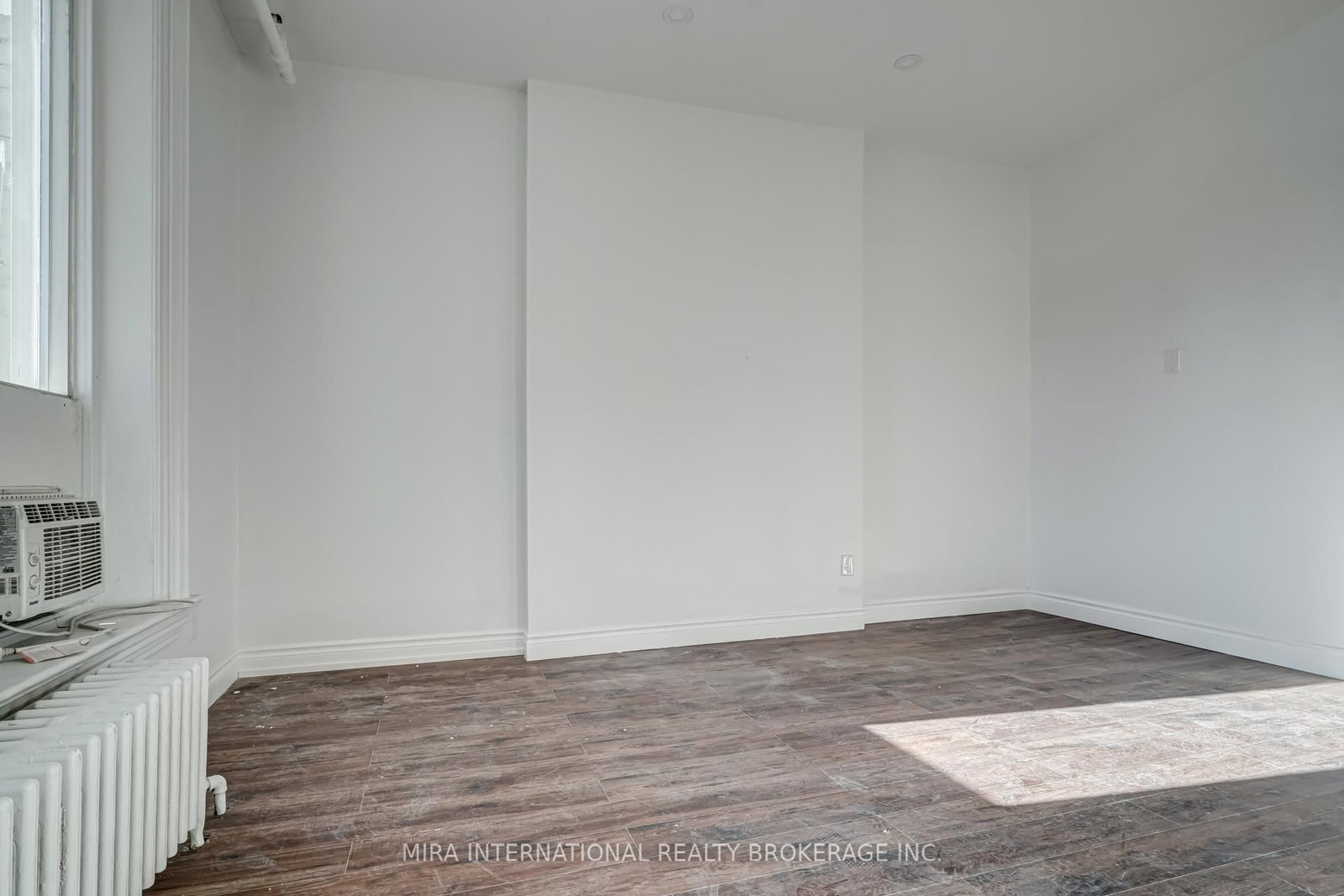 180 Sherbourne Street, Unit 203 - Photo 3