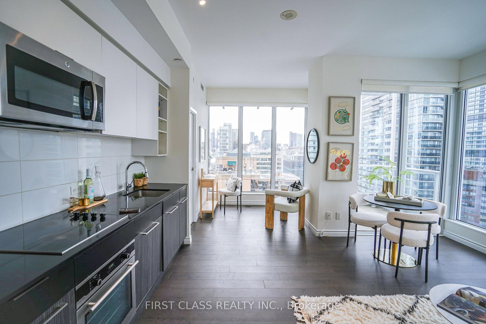 68 Shuter Street, Unit 2010 - Photo 4