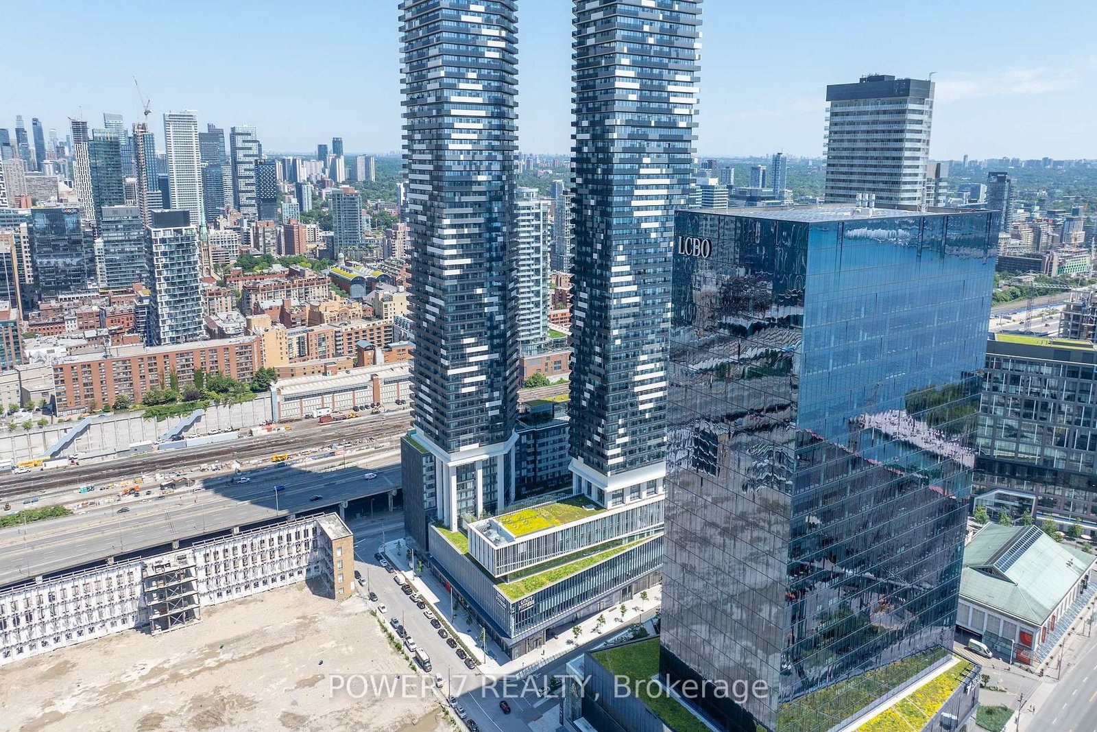 138 Downes Street, Unit 4110 - Photo 14