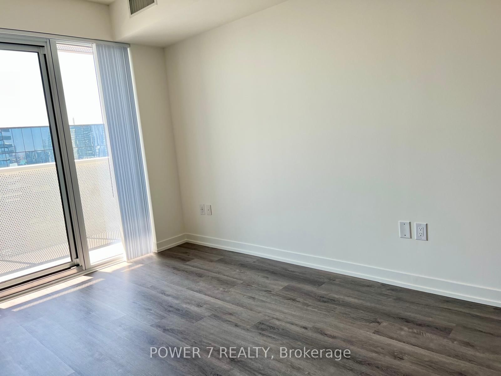 138 Downes Street, Unit 4110 - Photo 8