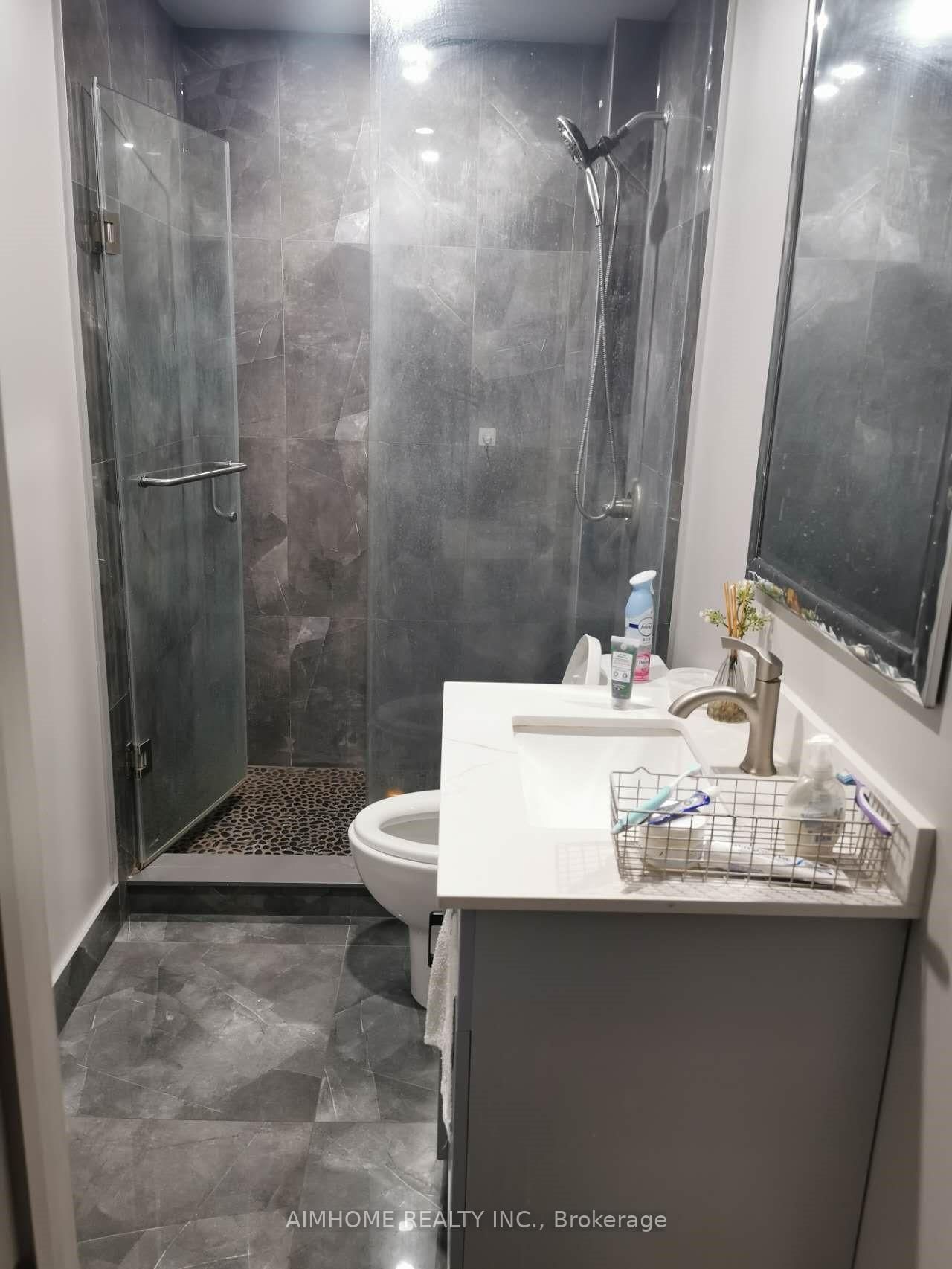 253 Palmerston Avenue, Unit Main Floor - Photo 2