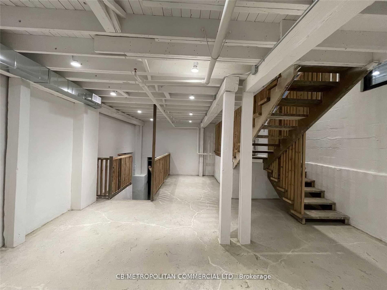 83-91B Walnut Avenue - Photo 18