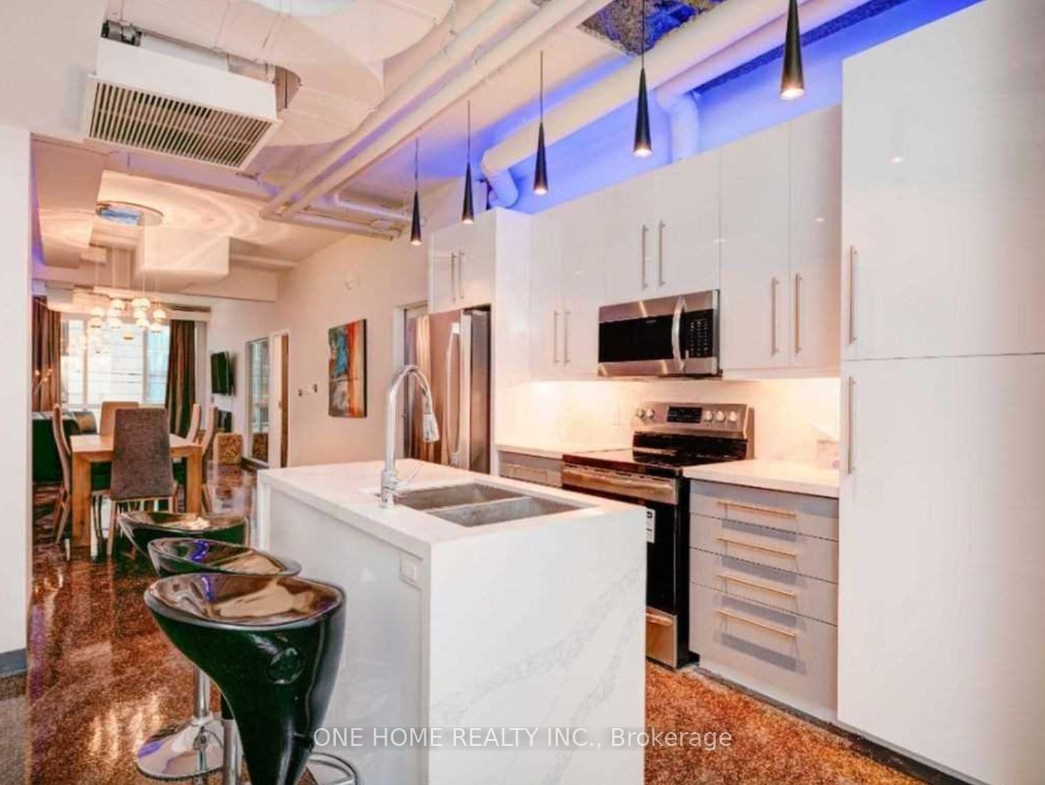 201-405 Dundas Street, Toronto, ON, photo 4