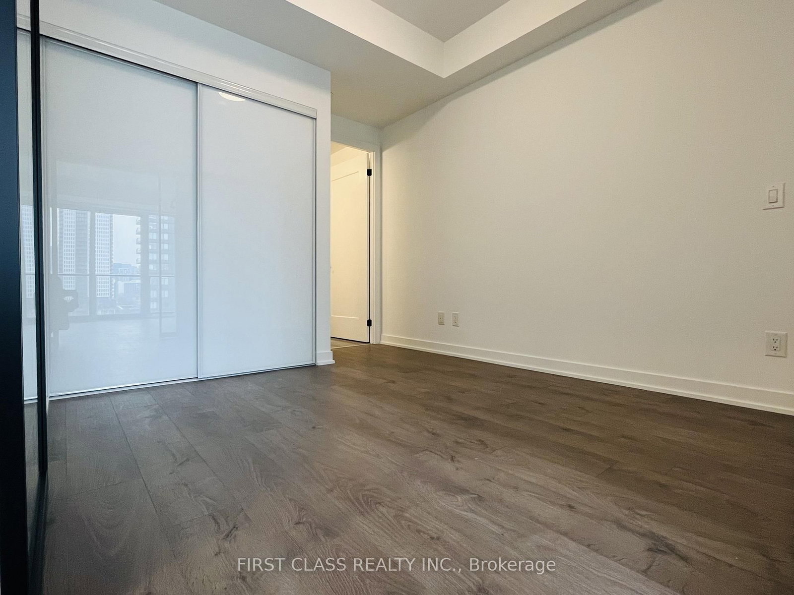 5 Defries Street, Unit 817 - Photo 10