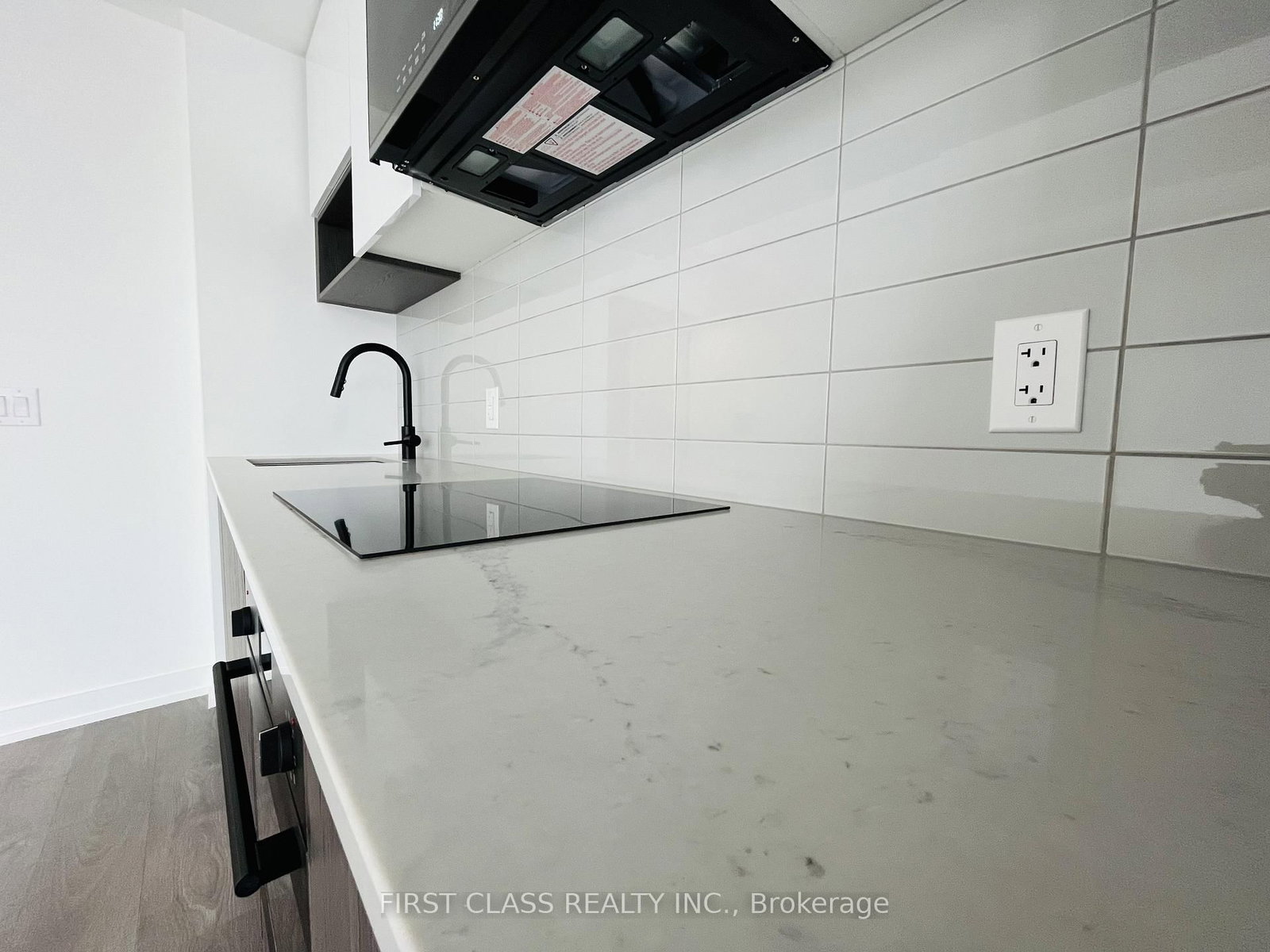 5 Defries Street, Unit 817 - Photo 17