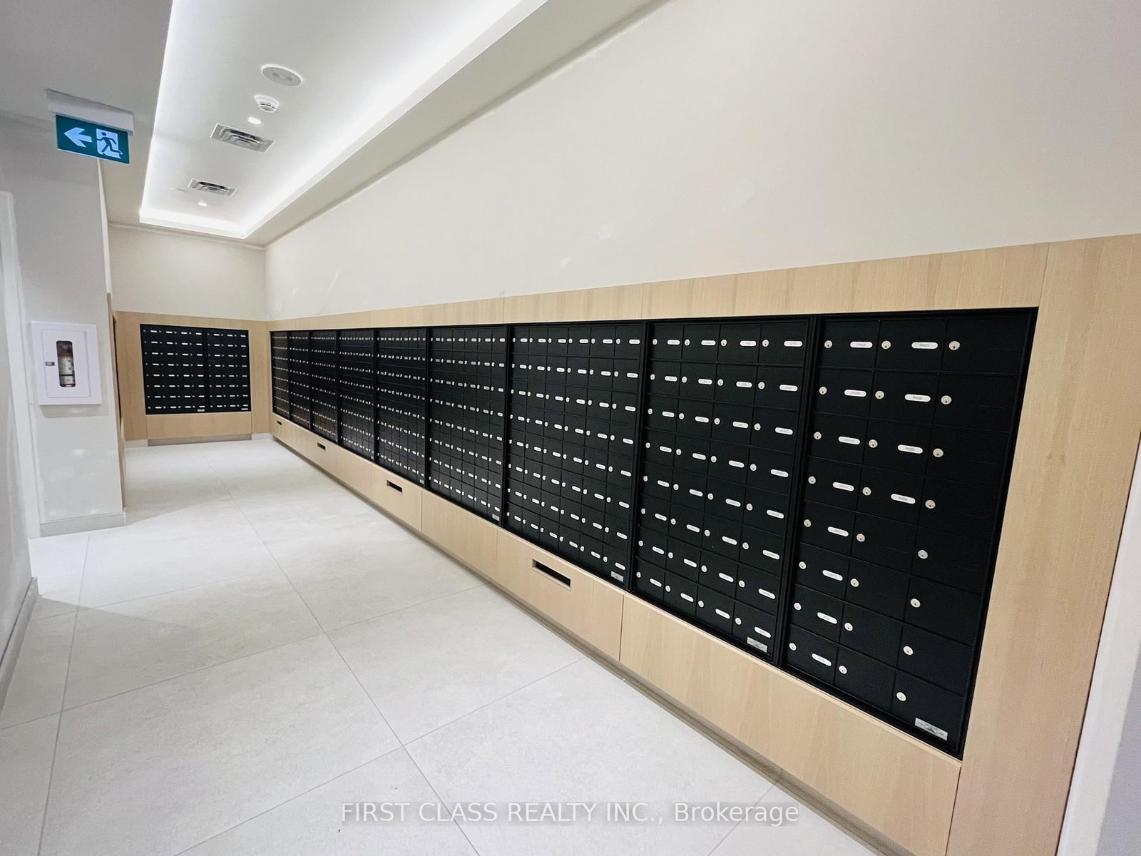 5 Defries Street, Unit 817 - Photo 4
