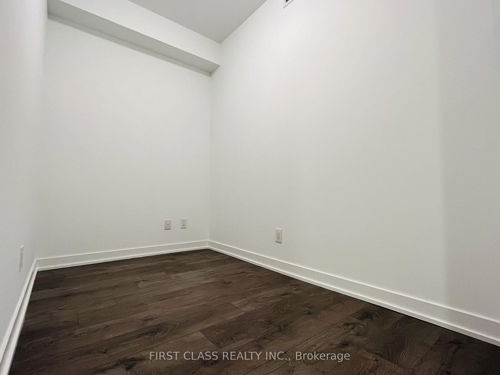 5 Defries Street, Unit 817 - Photo 7