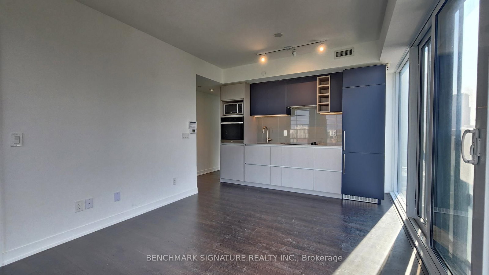 319 Jarvis Street, Unit 3010 - Photo 14