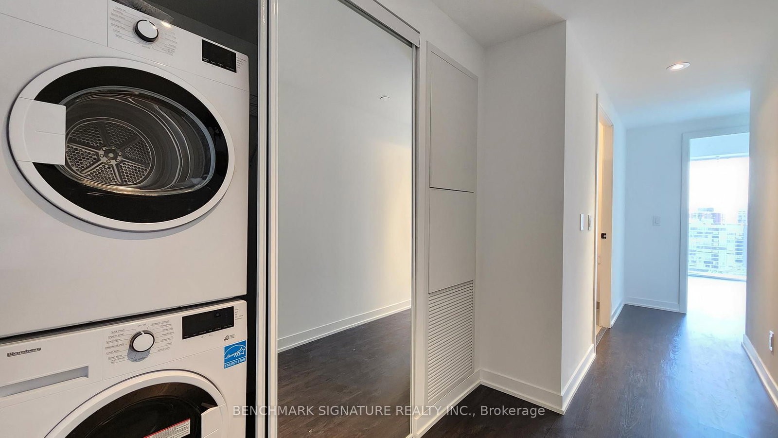 319 Jarvis Street, Unit 3010 - Photo 3