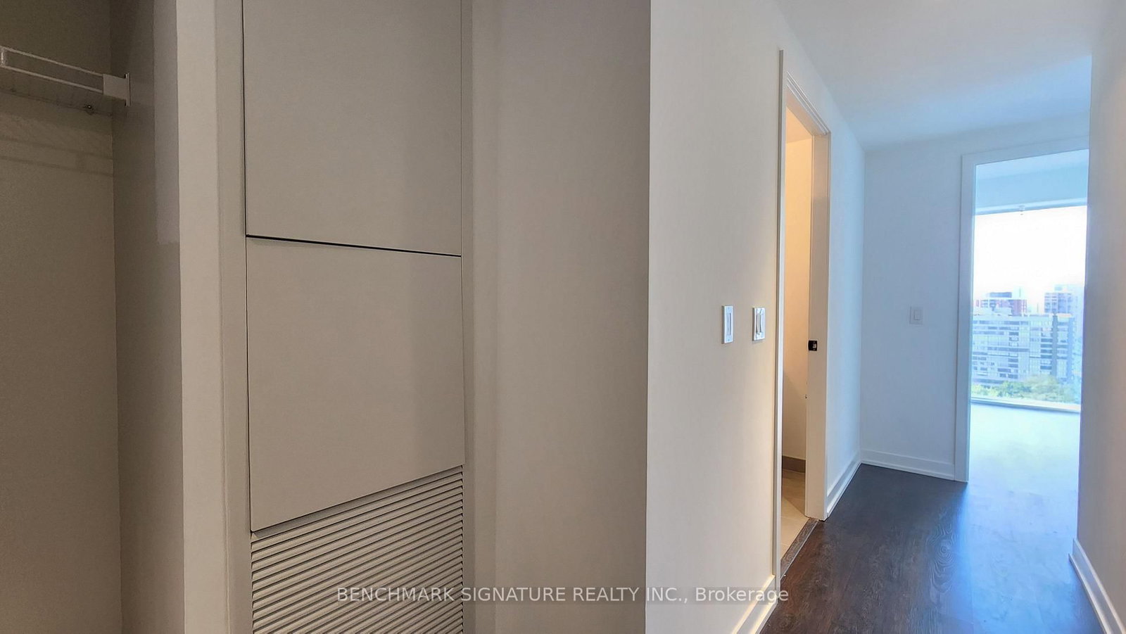 319 Jarvis Street, Unit 3010 - Photo 4