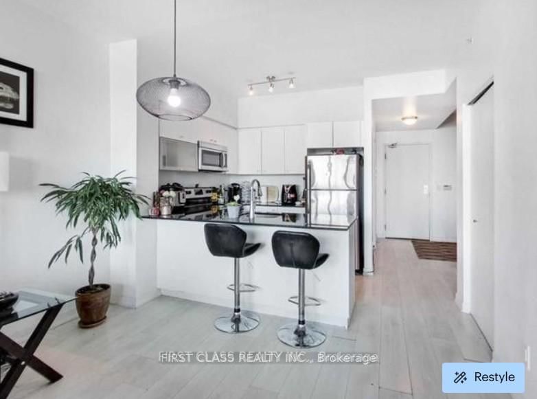 150 East Liberty Street, Unit 2306 - Photo 2