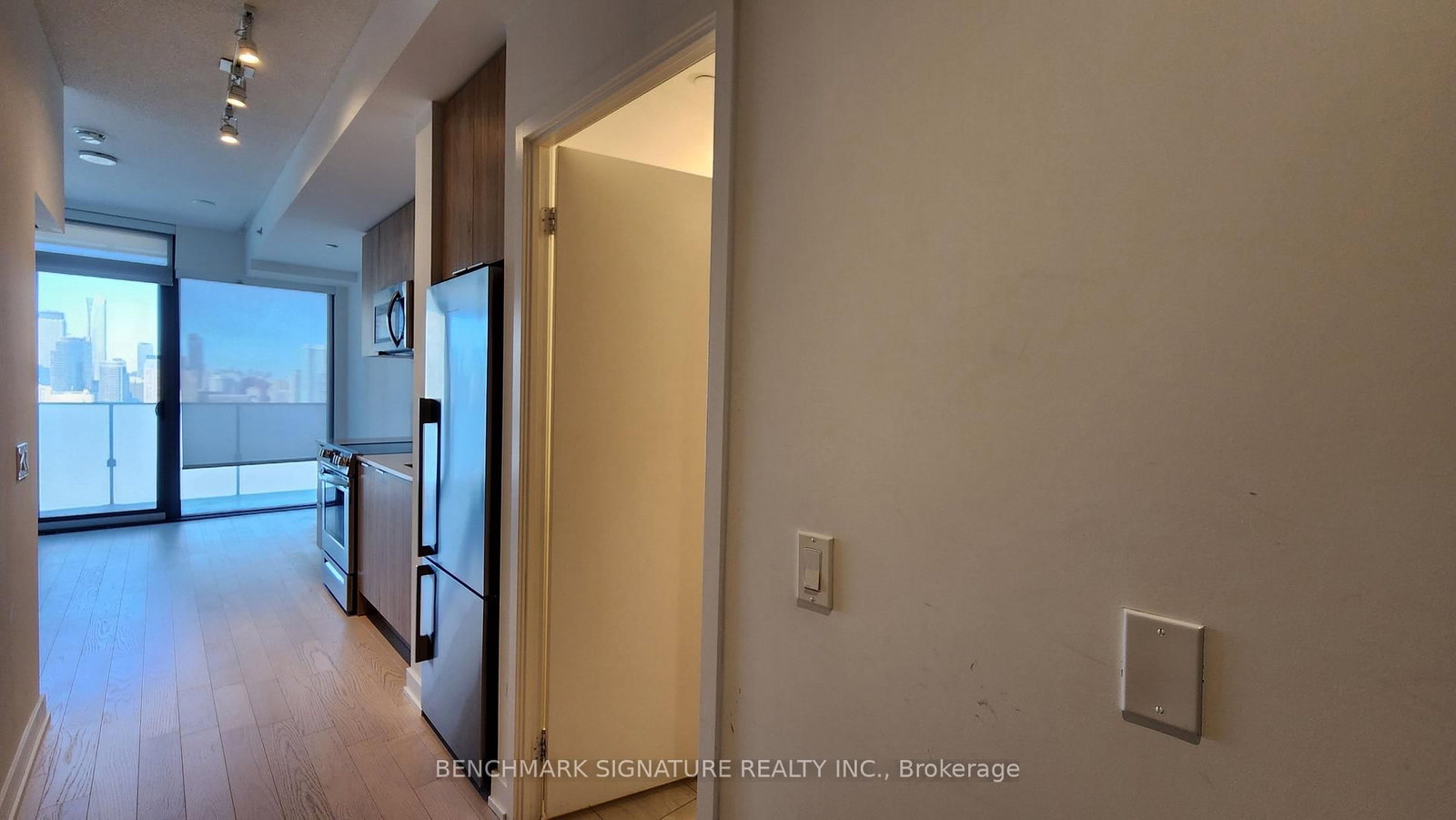 25 Richmond Street E, Unit 2914 - Photo 3