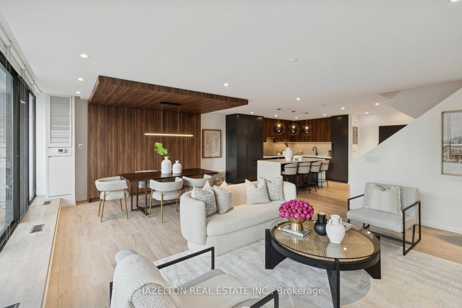 55A Avenue Road • #405 • Toronto, ON photo 4
