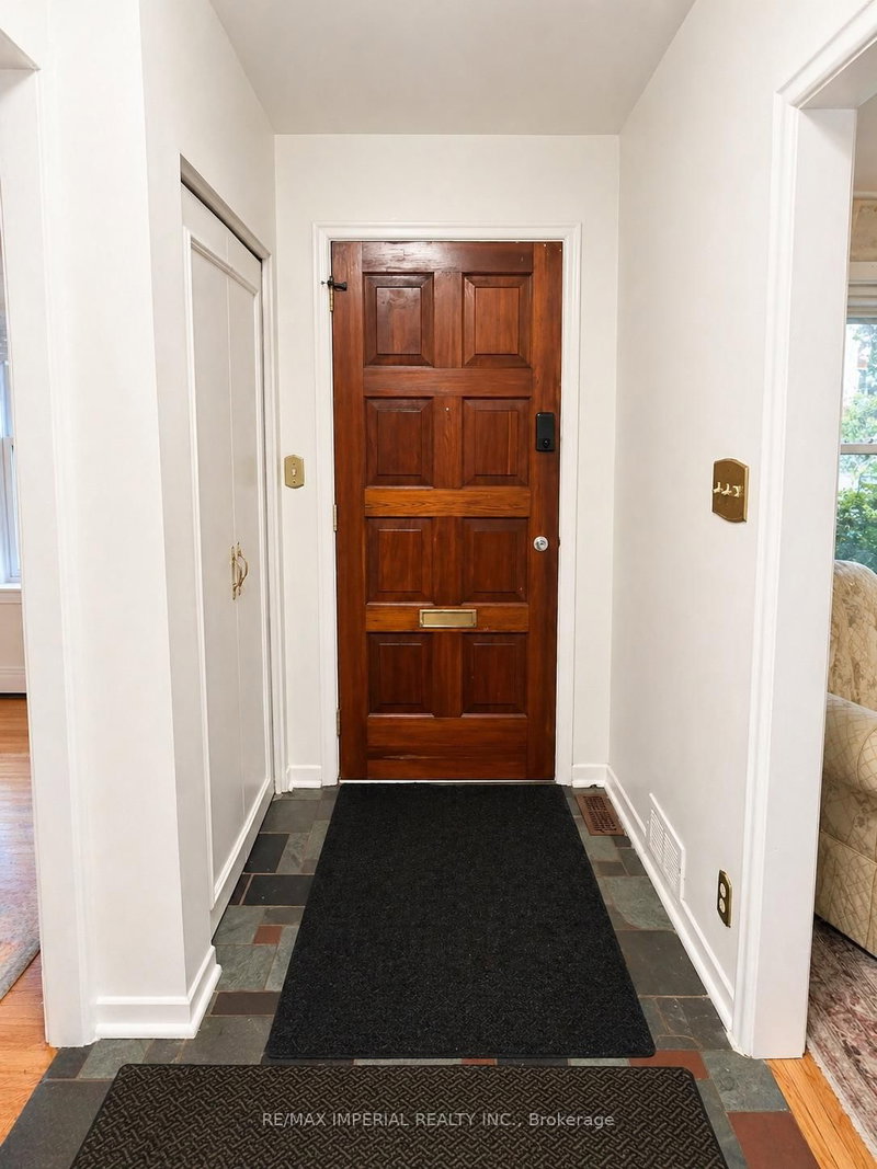 6 Prestwick Cres, Toronto, M2H 1M9 | Image 2