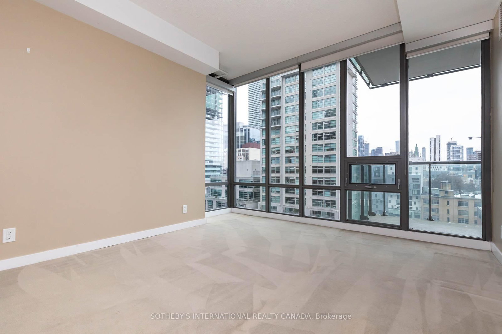 33 Lombard Street, Unit 1004 - Photo 10