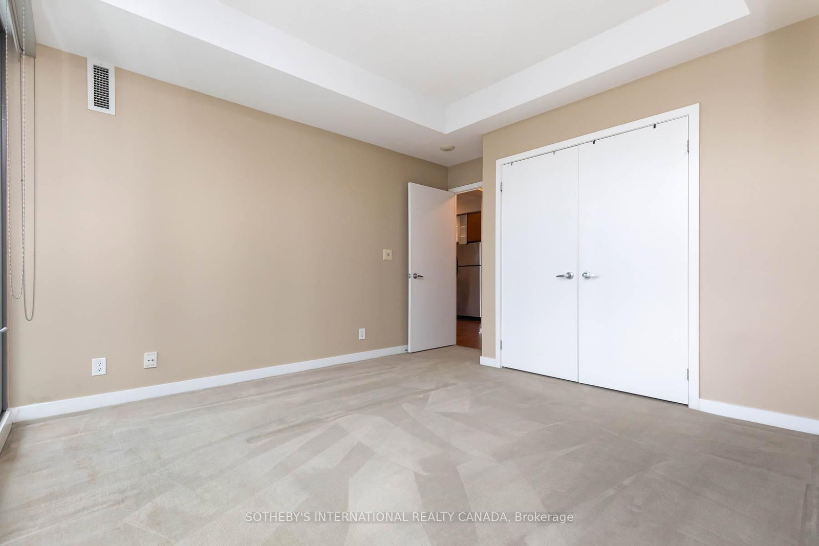 33 Lombard Street, Unit 1004 - Photo 12
