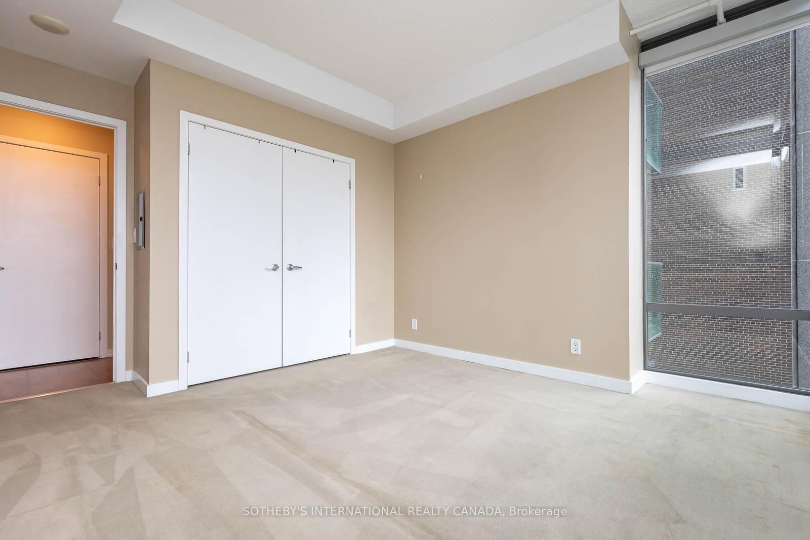 33 Lombard Street, Unit 1004 - Photo 13