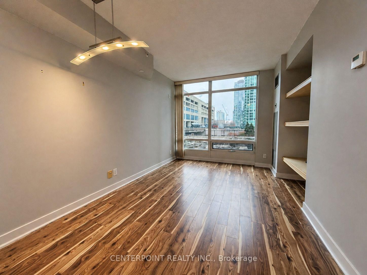 373 Front Street W, Unit 315 - Photo 4