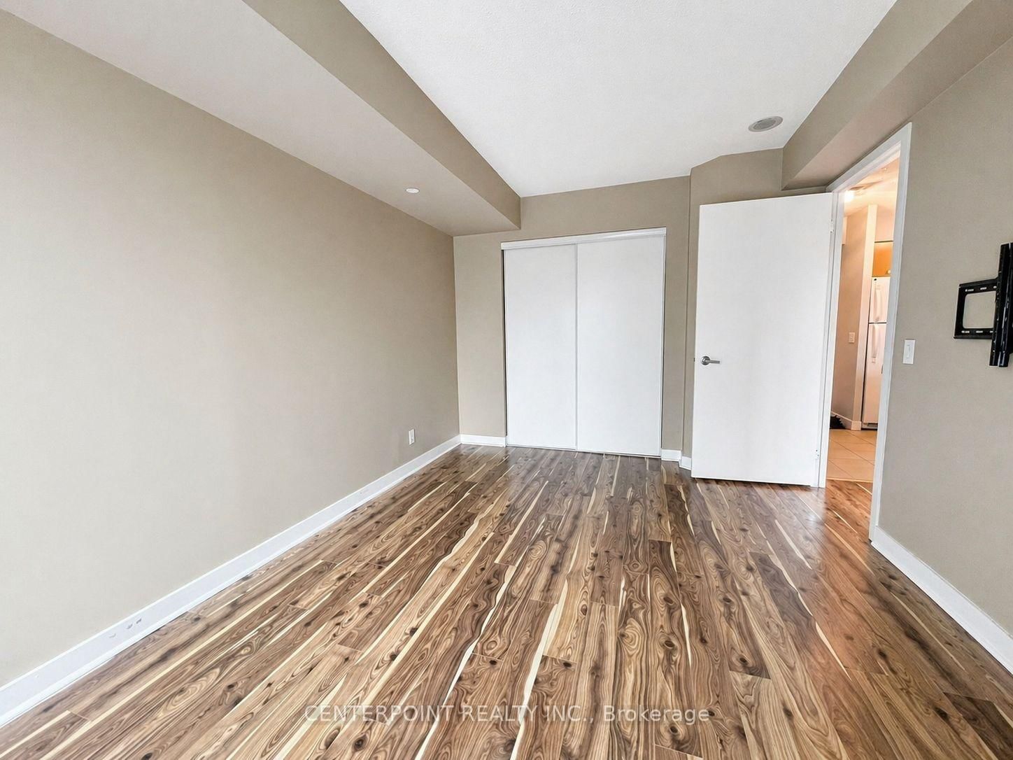 373 Front Street W, Unit 315 - Photo 6