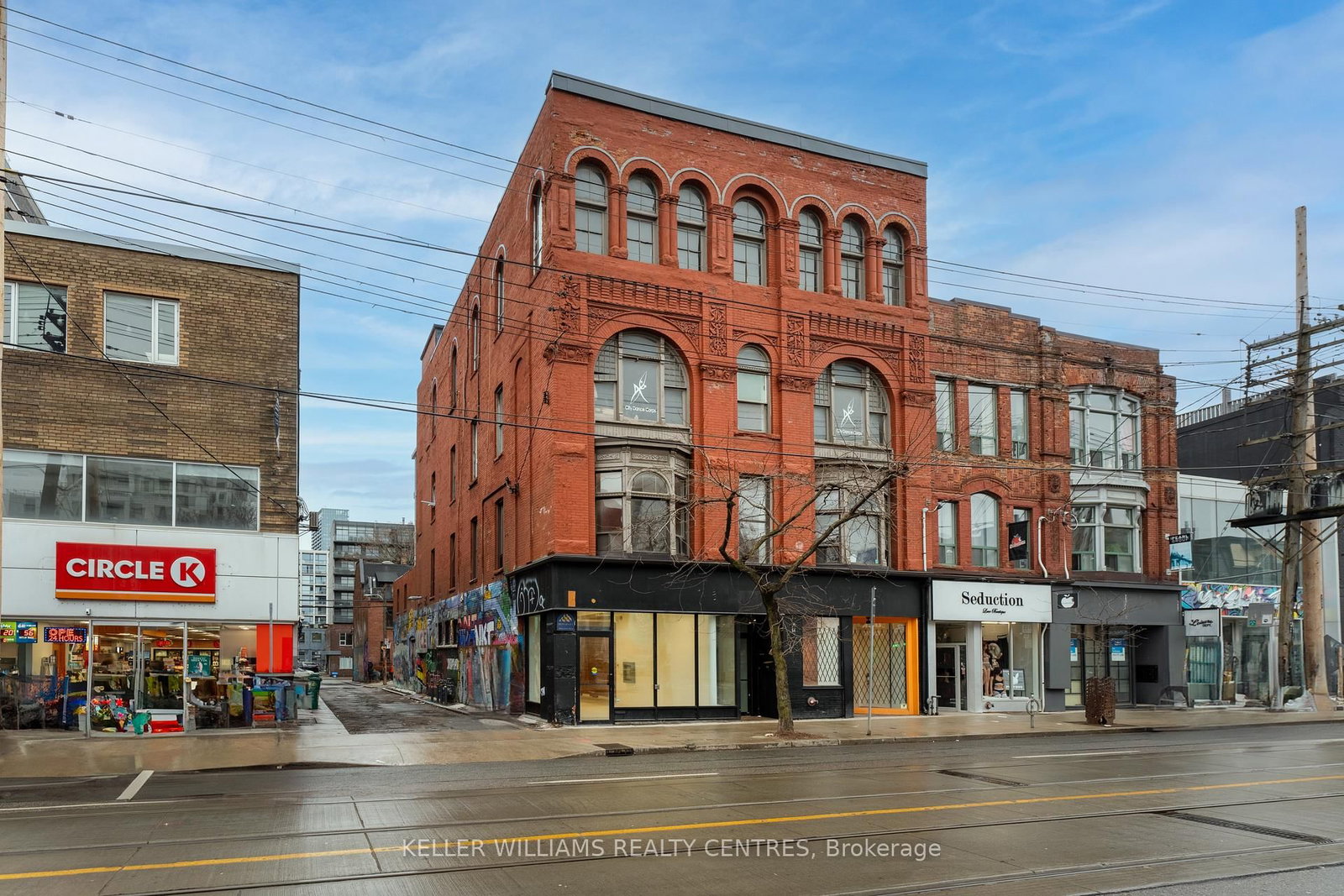 489 Queen Street W, Unit 201 - Photo 9