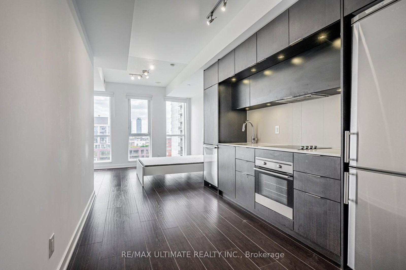 170 Sumach Street, Unit 1105