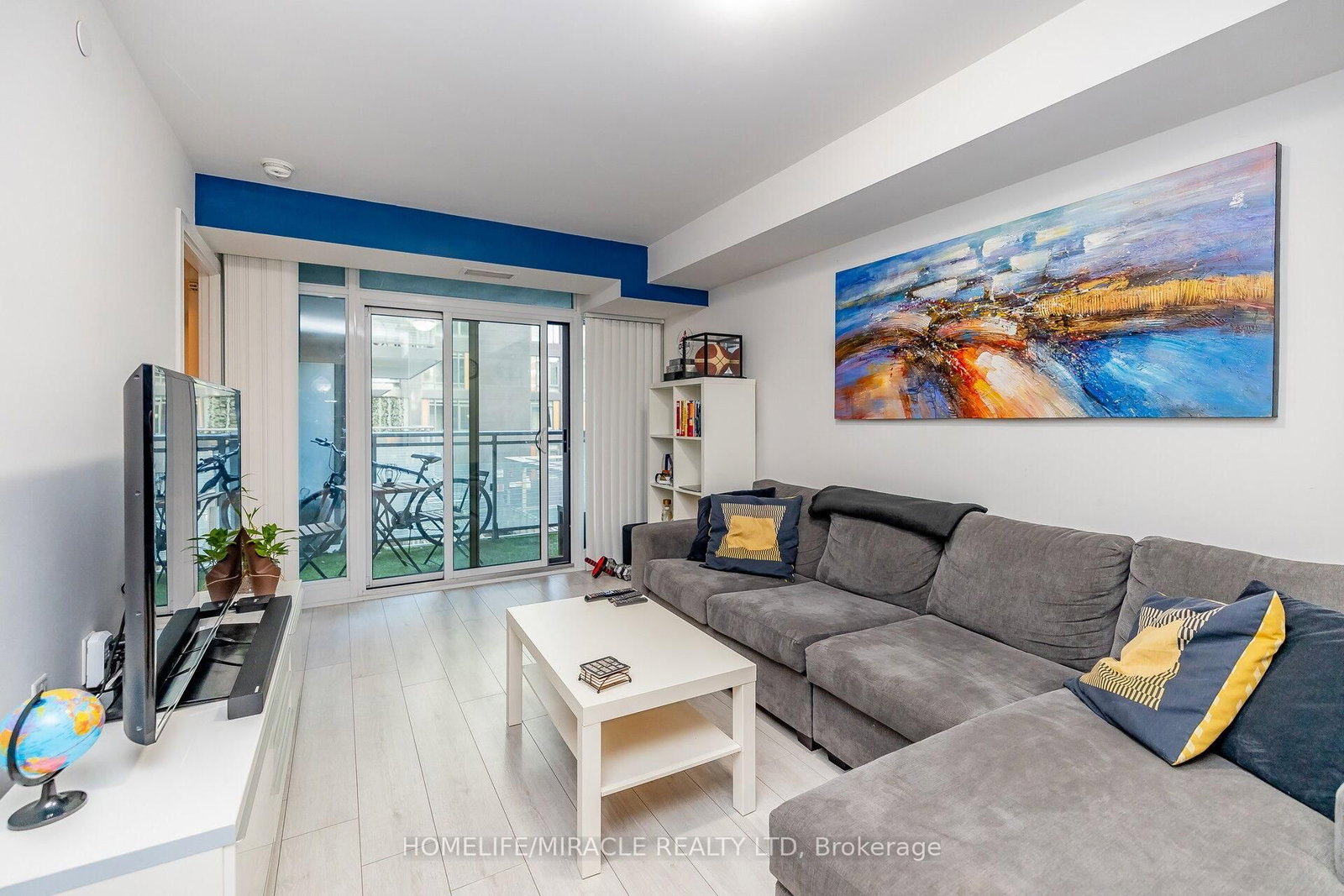 525 Adelaide Street W, Unit 501 - Photo 10