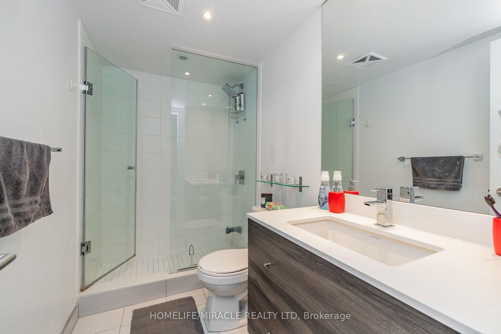 525 Adelaide Street W, Unit 501 - Photo 14