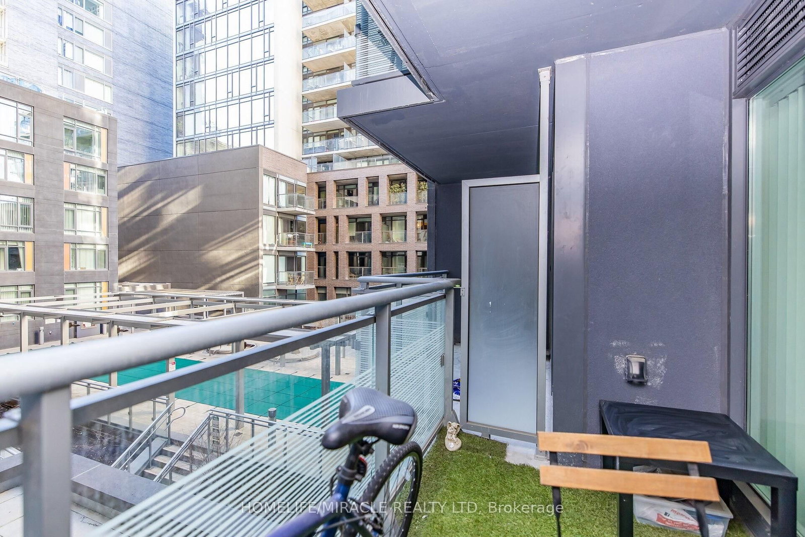 525 Adelaide Street W, Unit 501 - Photo 16