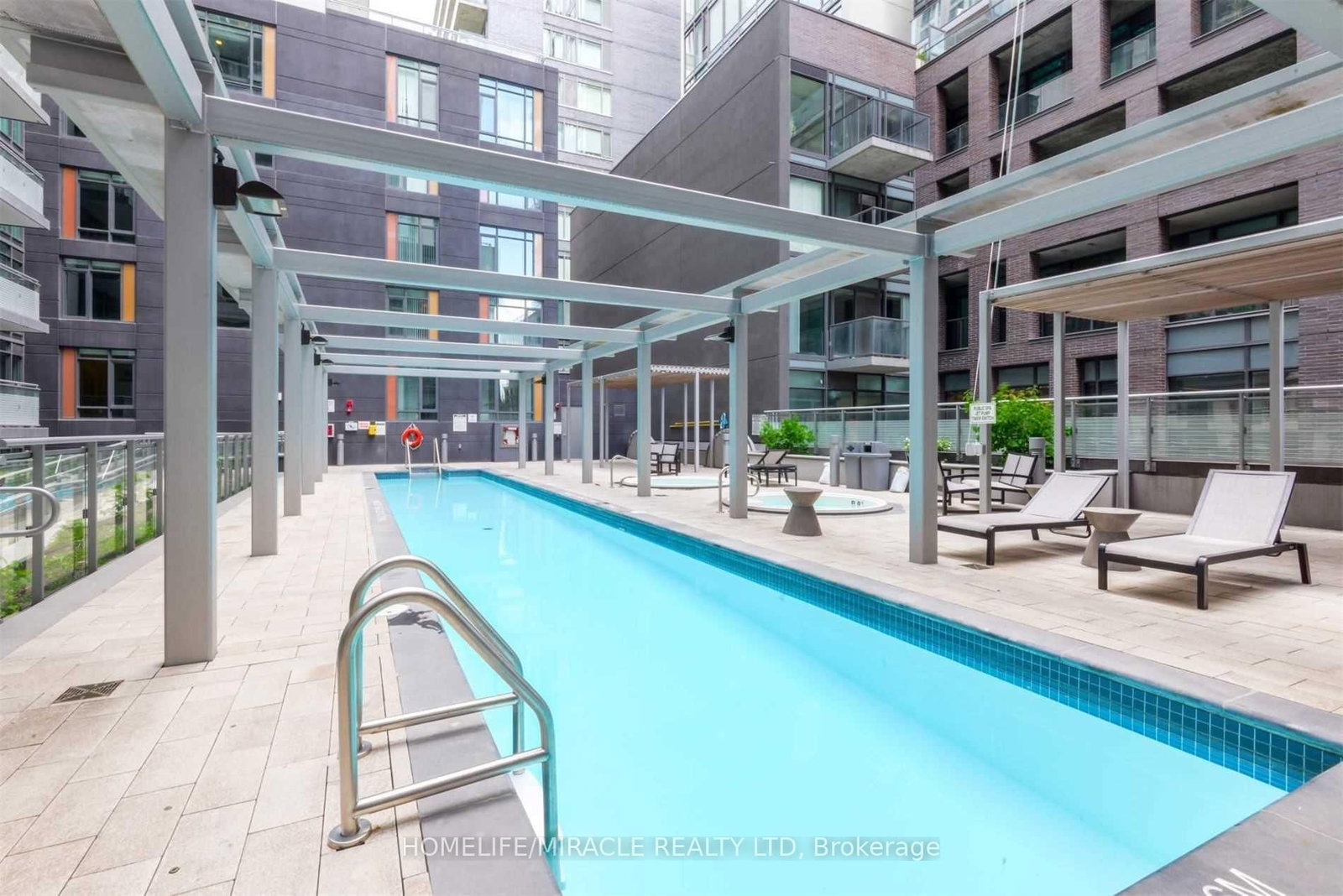 525 Adelaide Street W, Unit 501 - Photo 19